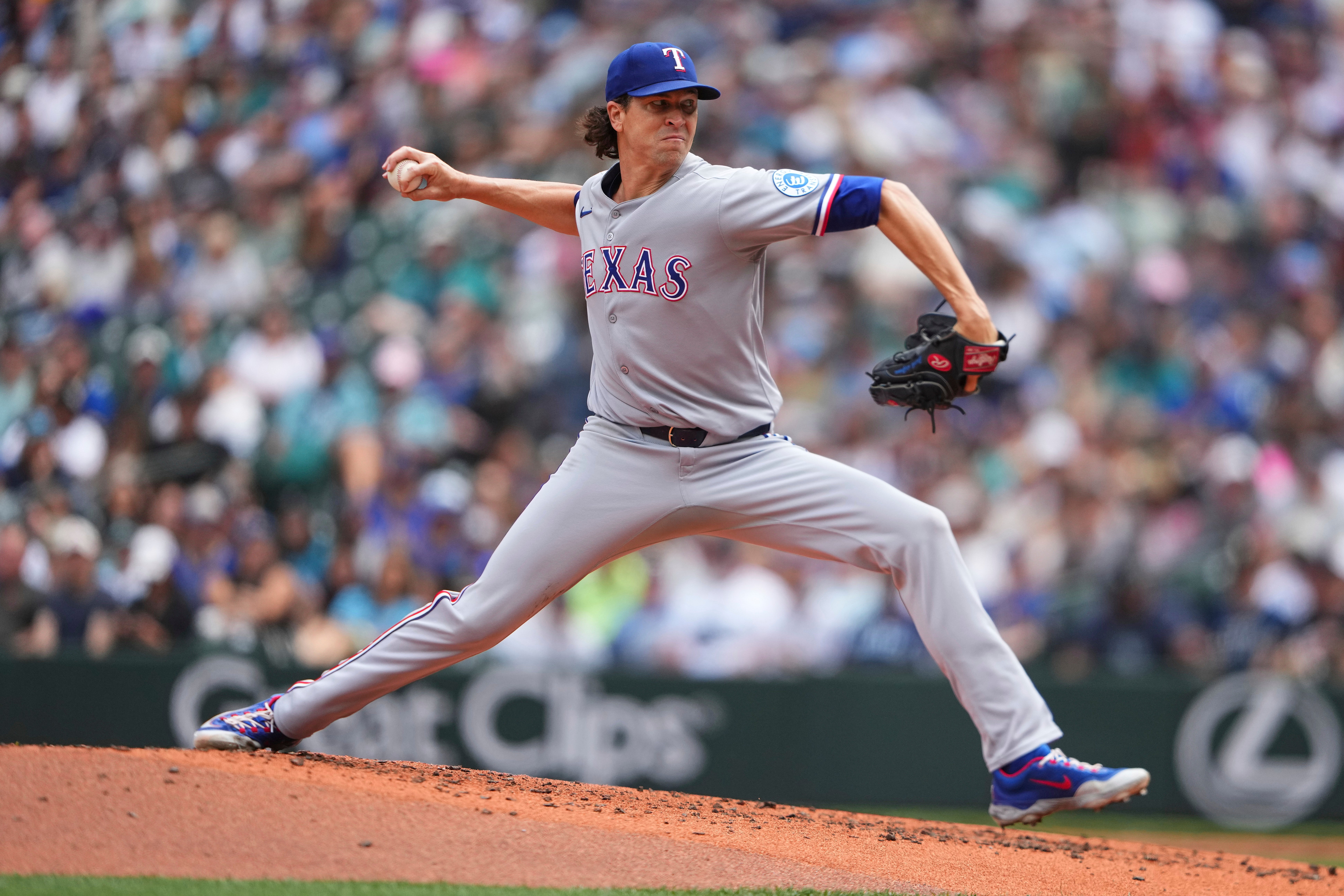 Gore is expected to fortify the front end of the Rangers' rotation, joining two-time Cy Young Award winner Jacob deGrom .