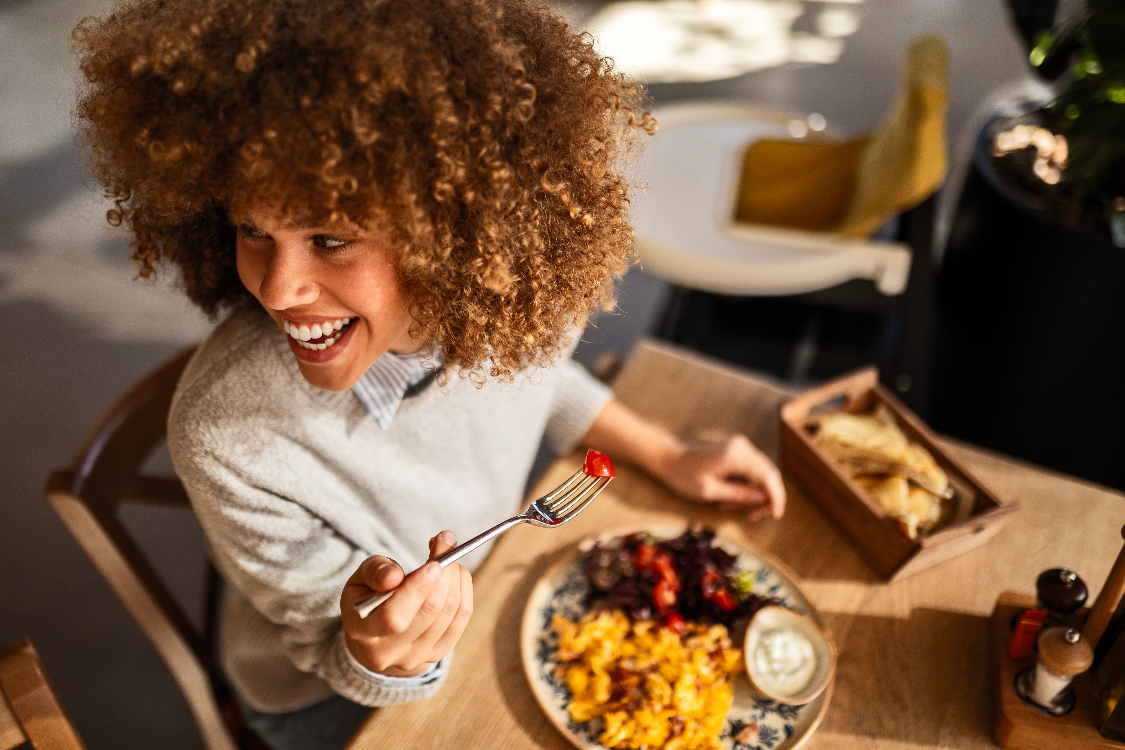 Eat up: The early bird catches the restaurant reservation