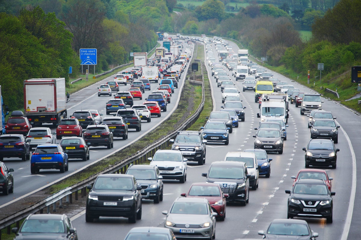 Drivers urged to keep one common item in car for when the clocks go back