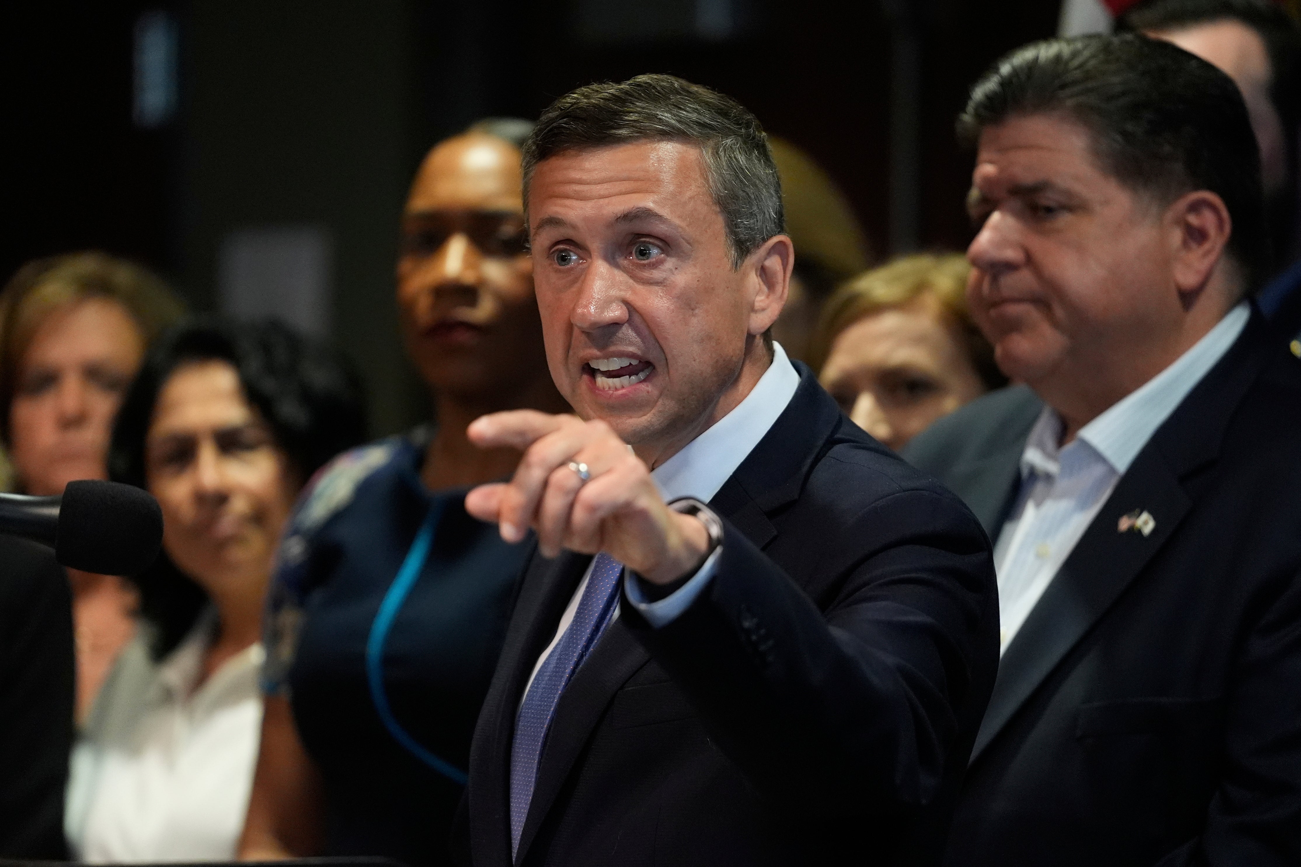 DNC chair Ken Martin says Democrats are ‘bringing a knife to a knife fight, and we’re going to fight fire with fire’ in retaliation to partisan redistricting efforts in Texas