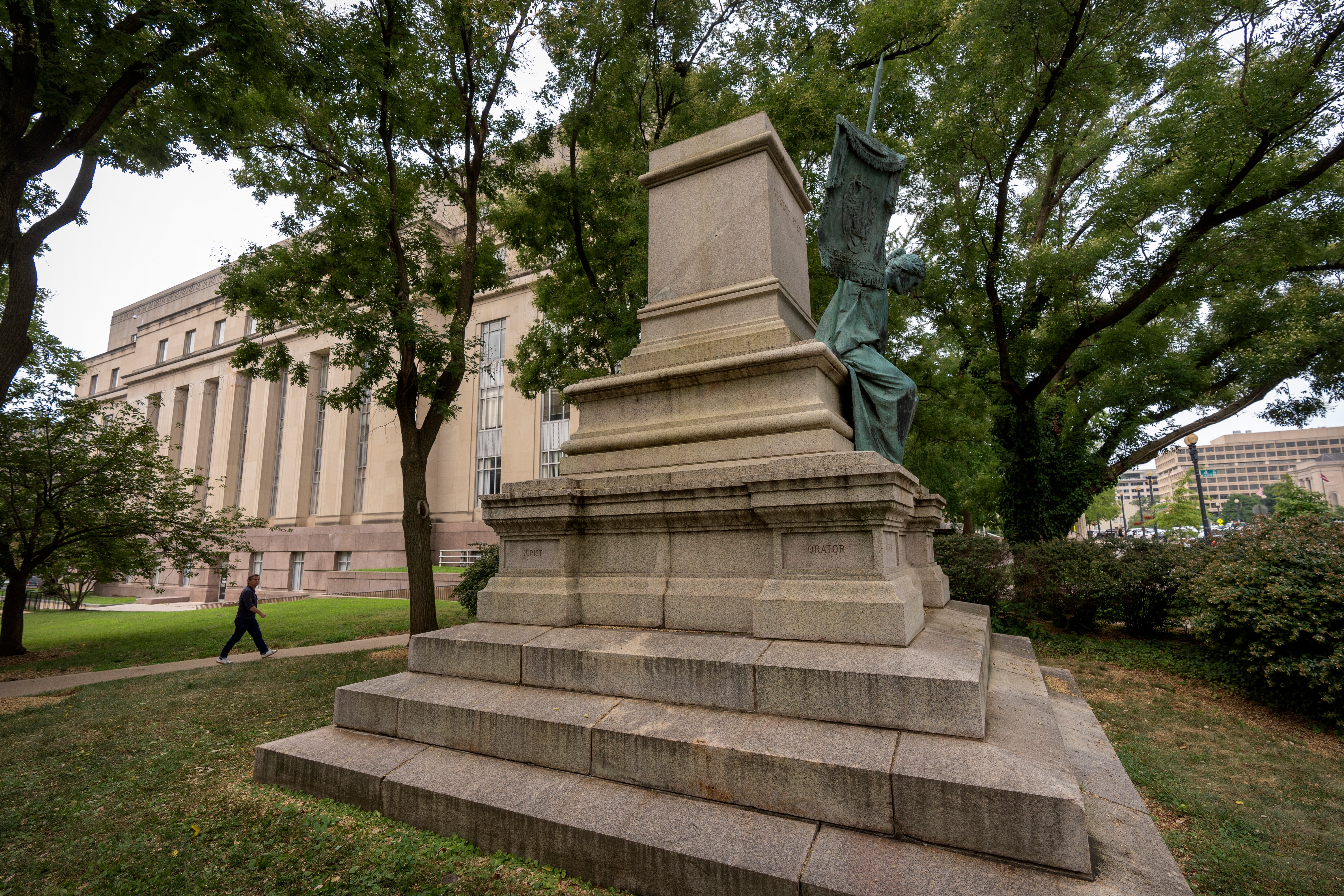 Confederate Statue