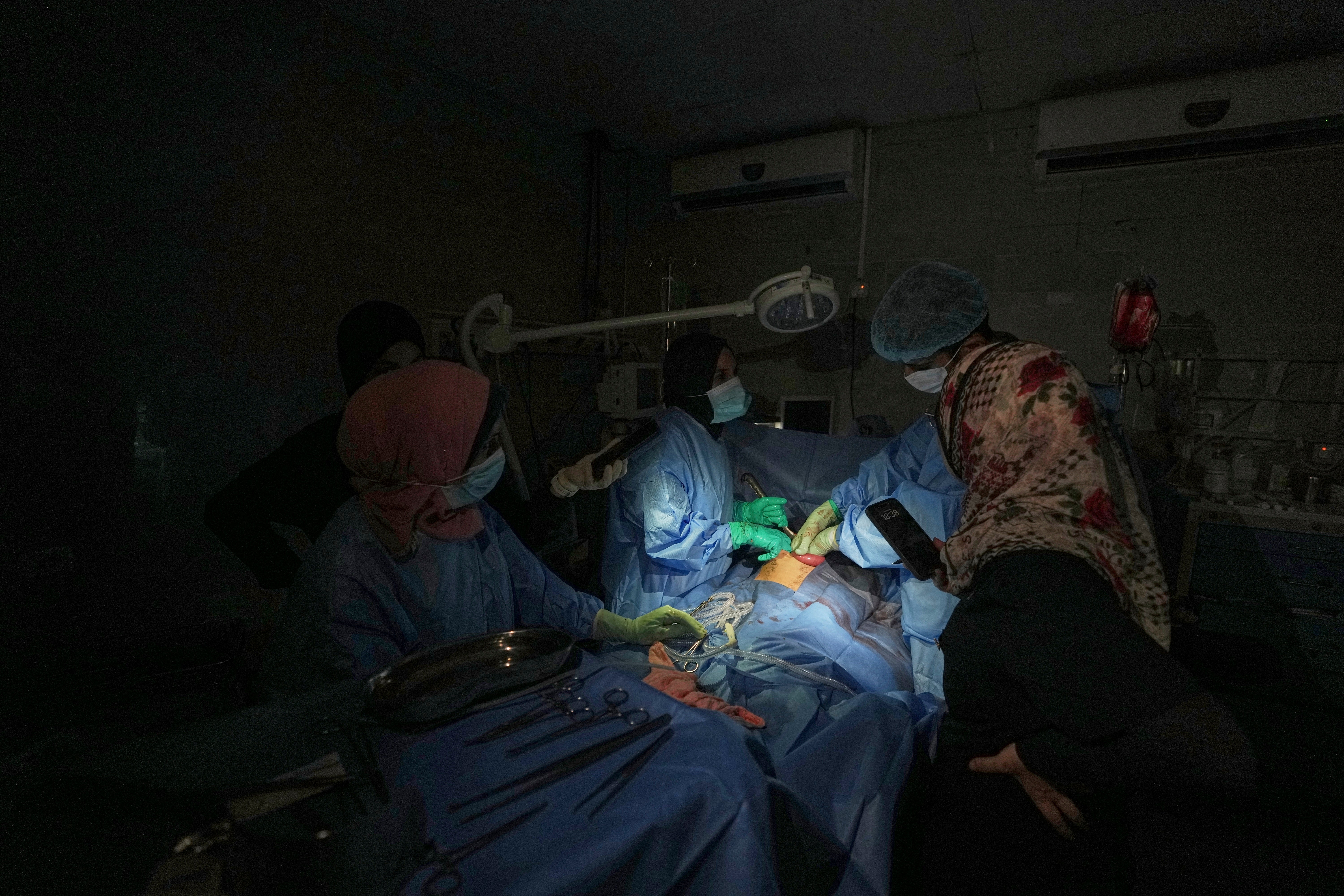 Mideast Wars Gaza Shell of a Hospital