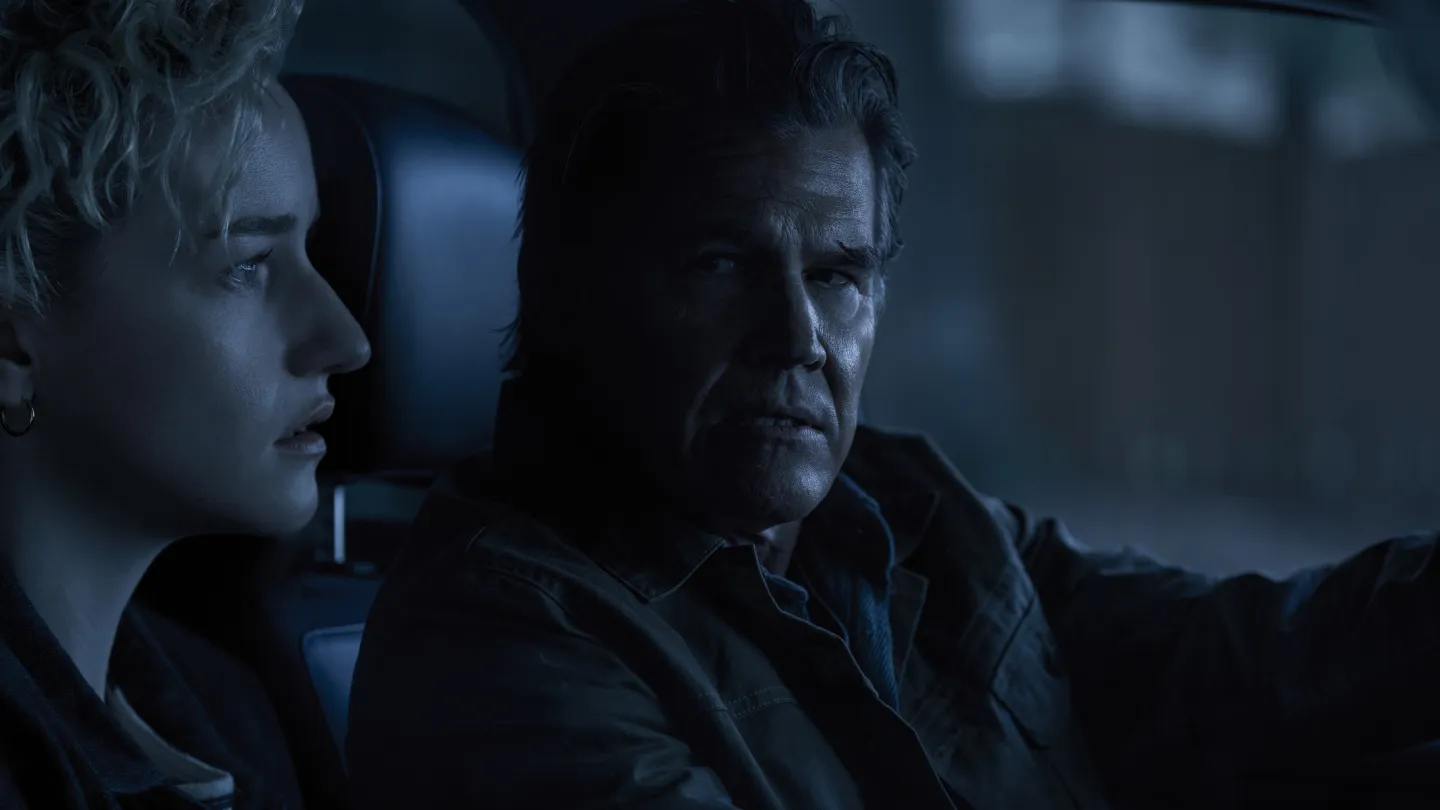 Julia Garner and Josh Brolin in Zach Cregger's ‘Weapons’