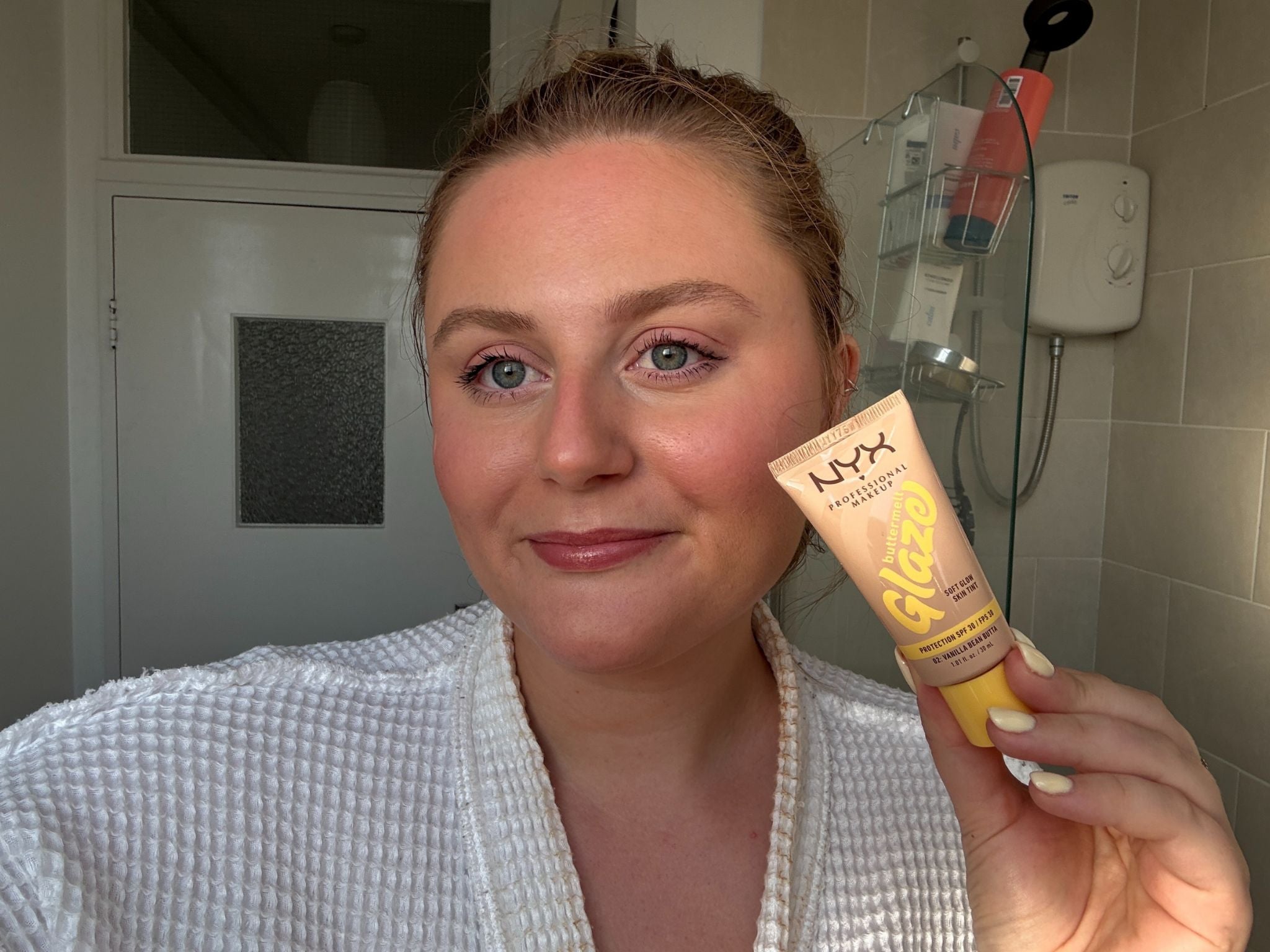 Best face base IndyBest review Nyx Professional Makeup buttermelt glaze soft glow skin tint