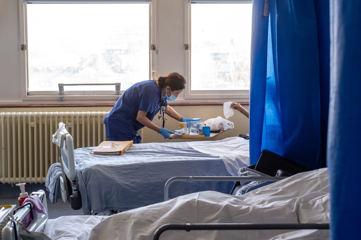 End of life care for patients must improve, doctors group says End of life care for patients must improve, doctors group says