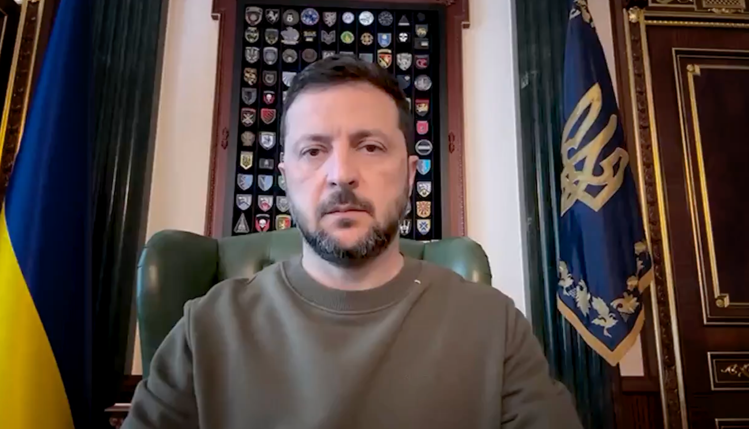 Zelensky has warned that he won’t give up land ahead of Trump-Putin meeting