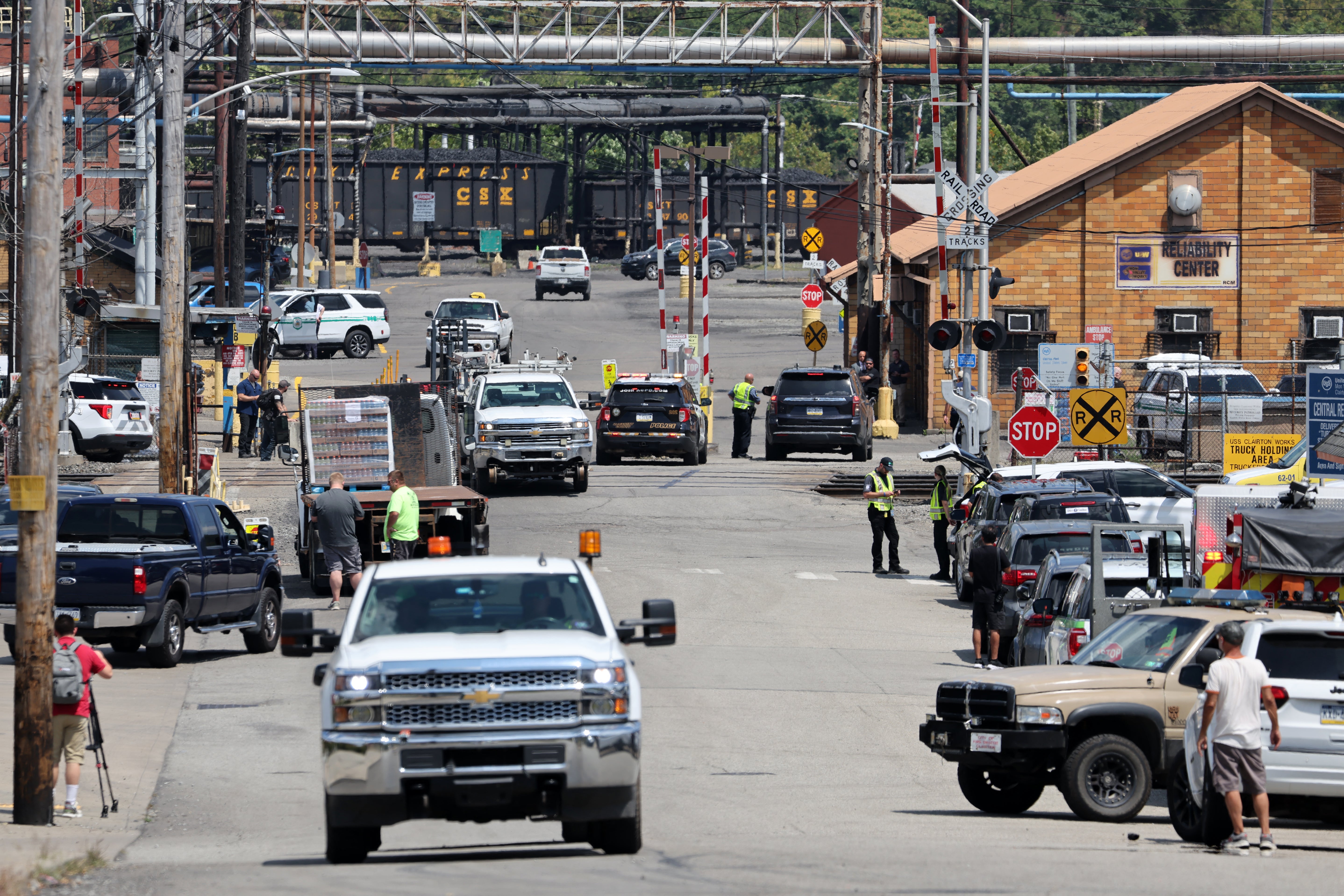Clairton Mayor Rich Lattanzi noted on social media that he was “asking for multiple ambulances” to be sent to the scene .