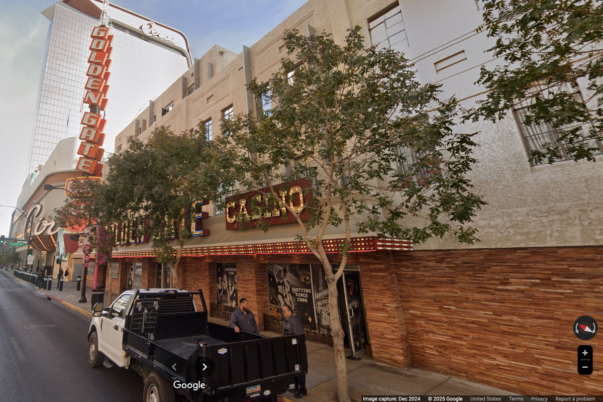 Vegas' oldest hotel ditches live table games...