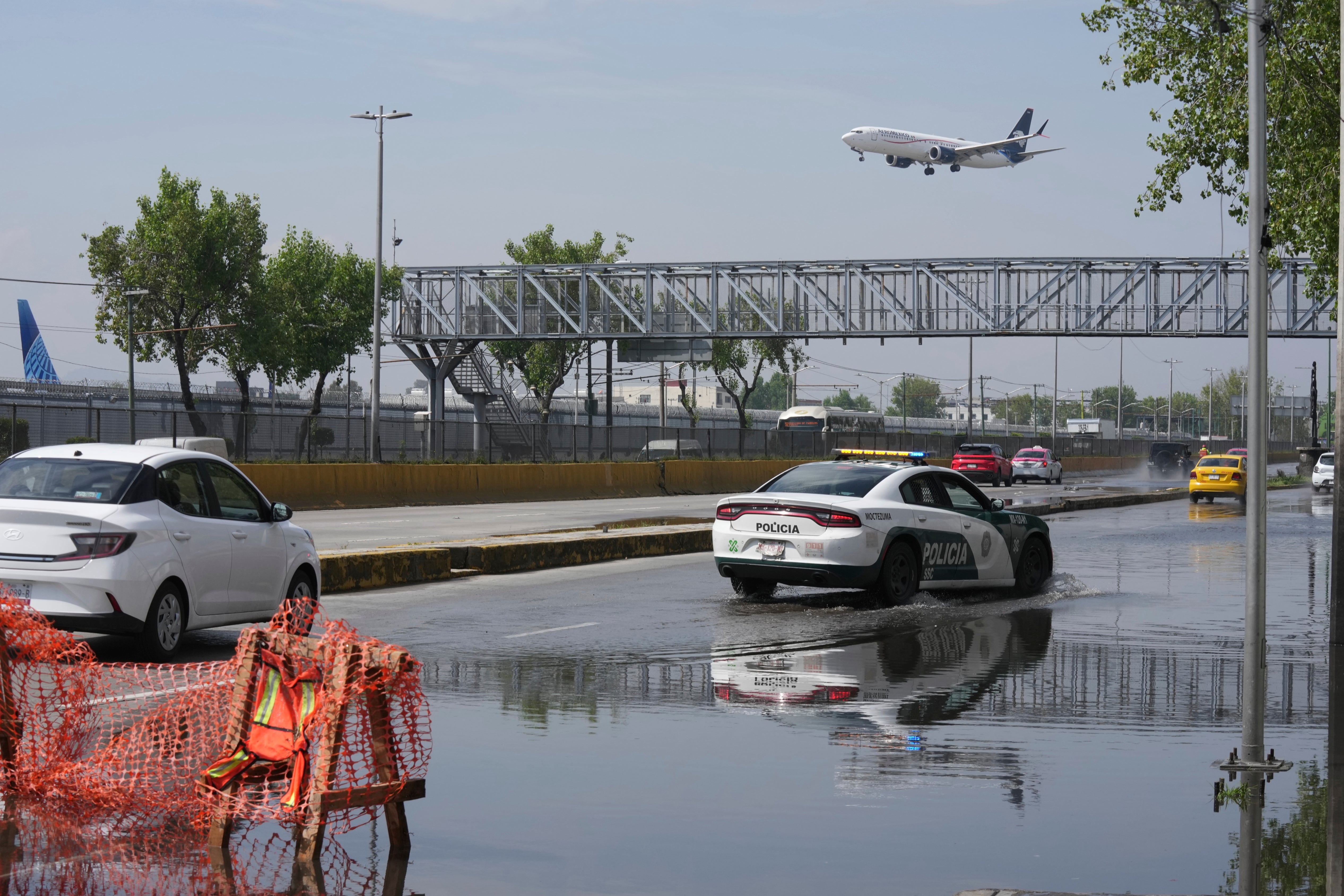 Torrential rains shut down flights at Mexico City airport for second day