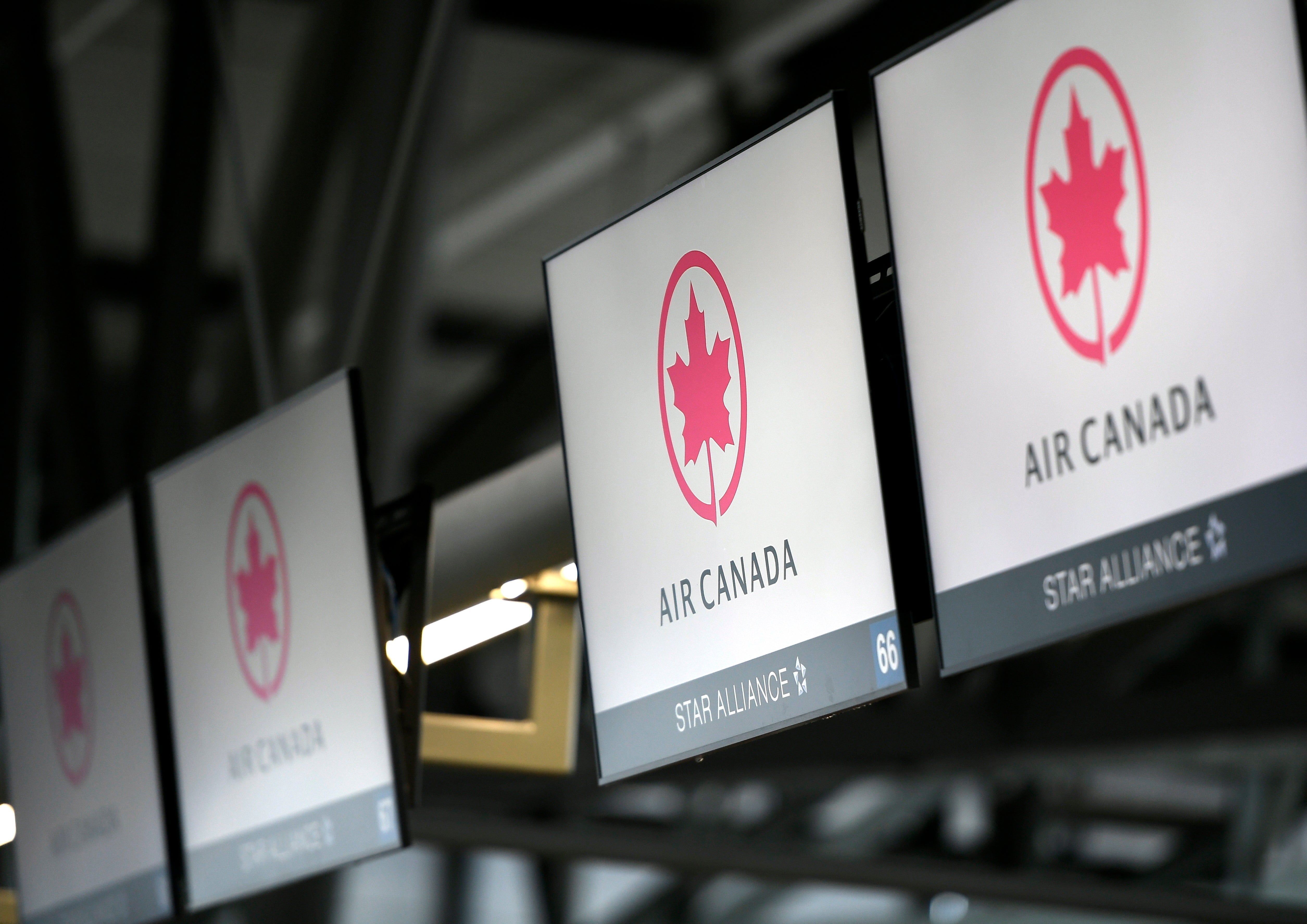 Air Canada is preparing for a complete operational shutdown by the weekend