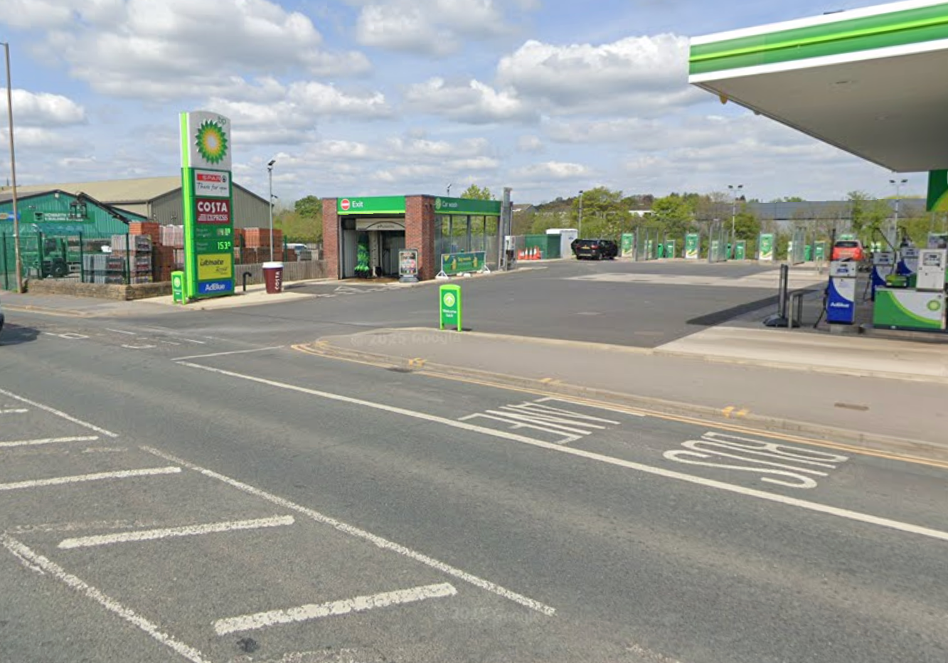 The shooting took place near a BP garage on Doncaster Road, Wakefield