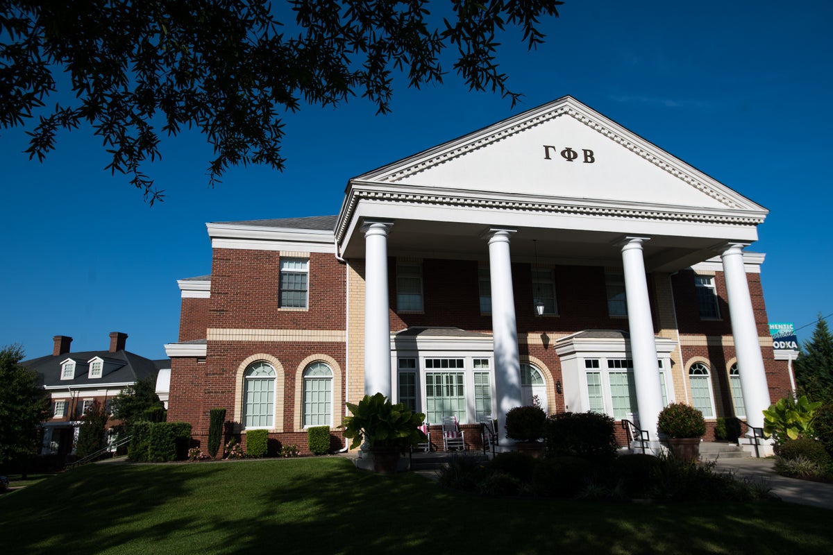 College girls are spending up to $6,000 on coaches to help them rush top sororities