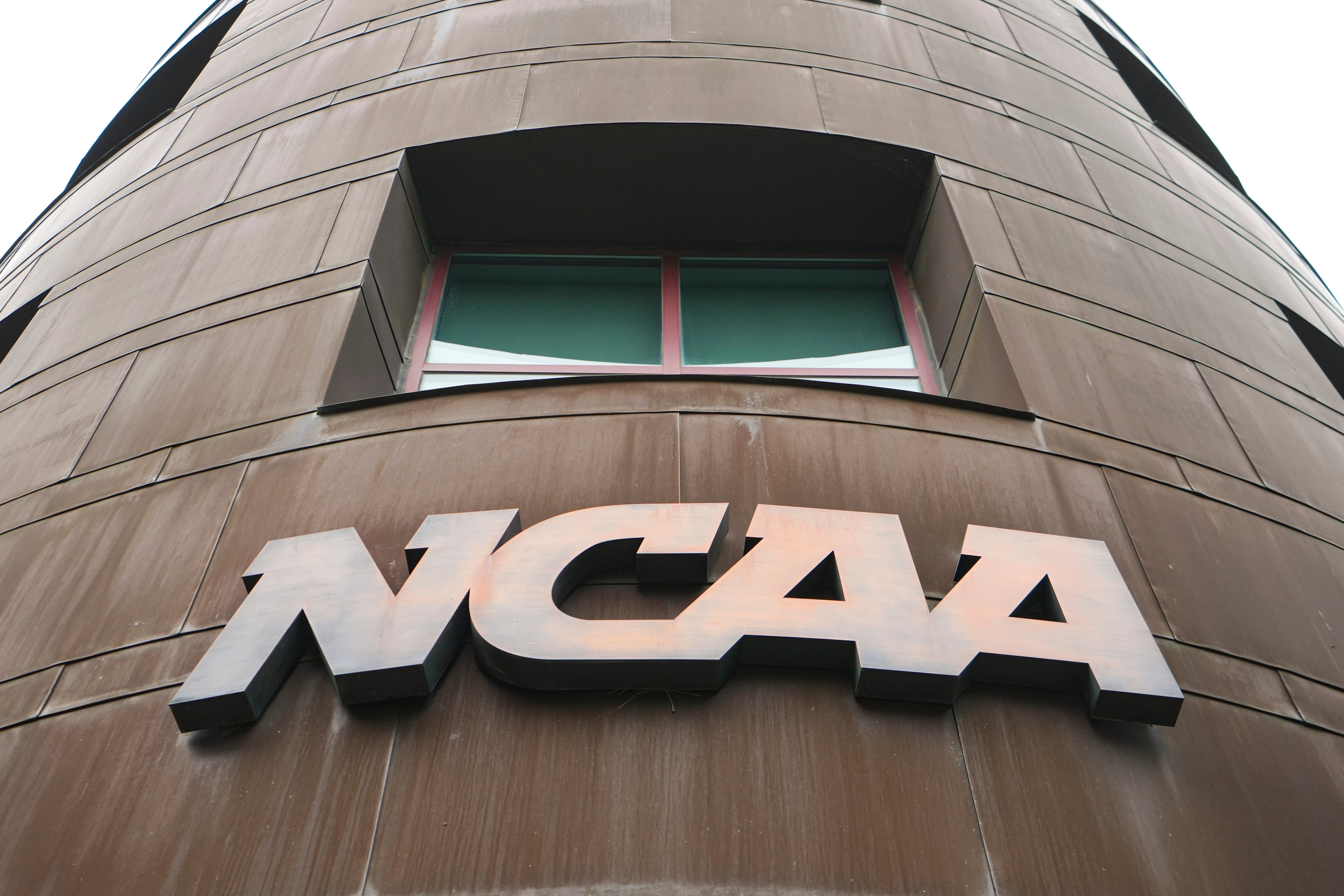 Transgender runner Evie Parts sues NCAA and Swarthmore College for removal from track team