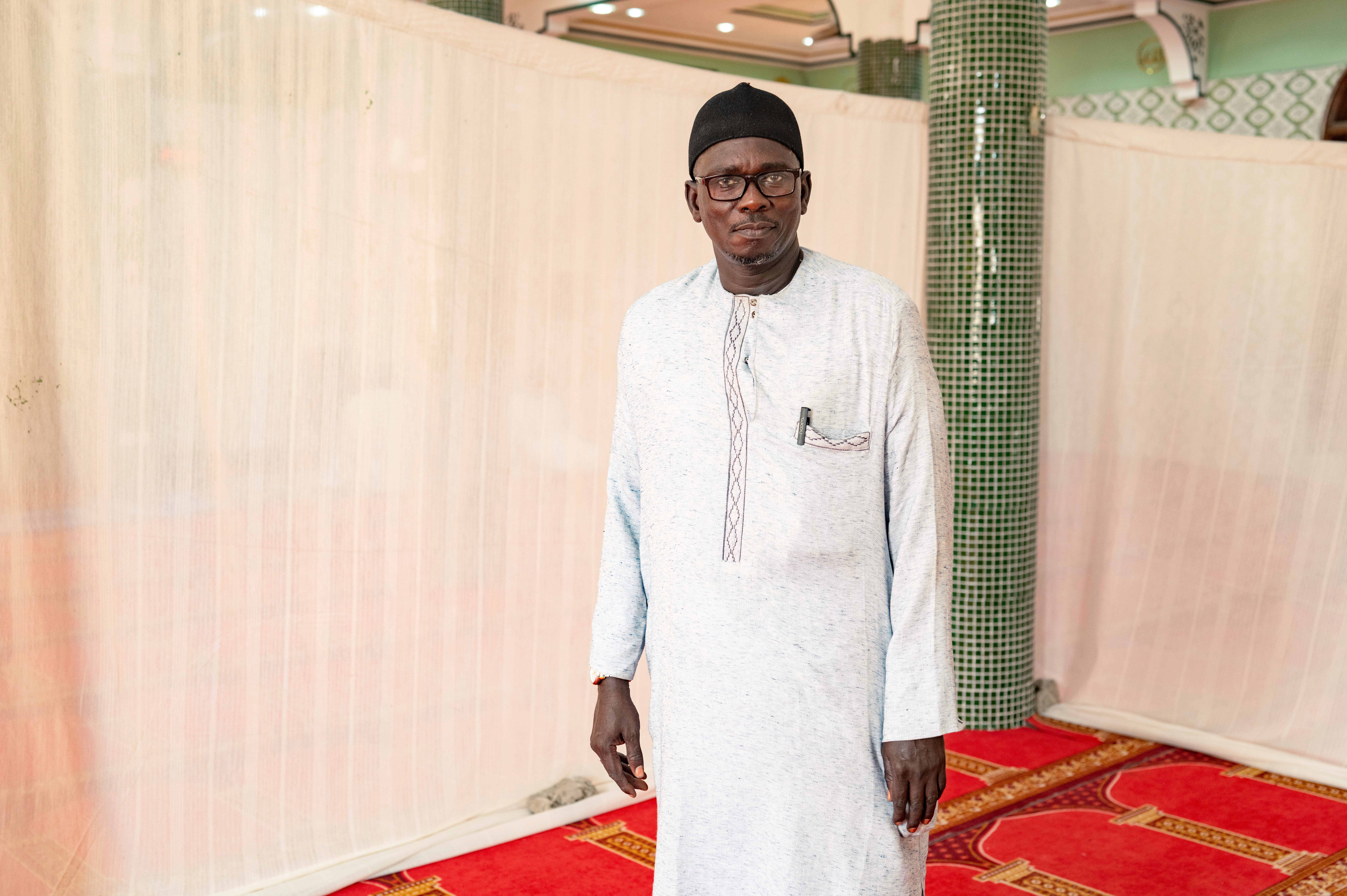 El Hadj Malick, coordinator of the "École des Maris" (School for Husbands) program in Pikine