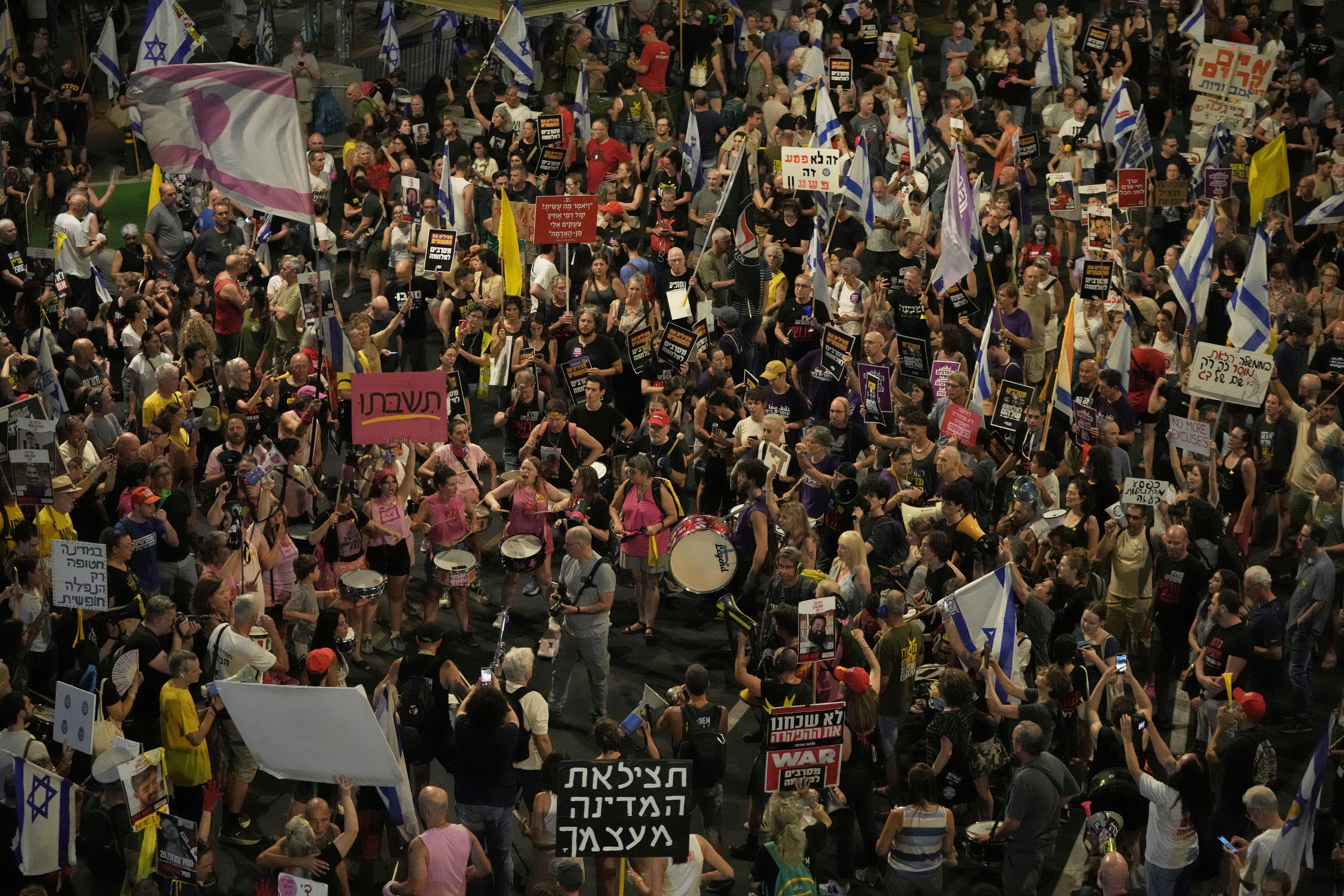Tens of thousands of Israelis turned out to protest the war at the weekend