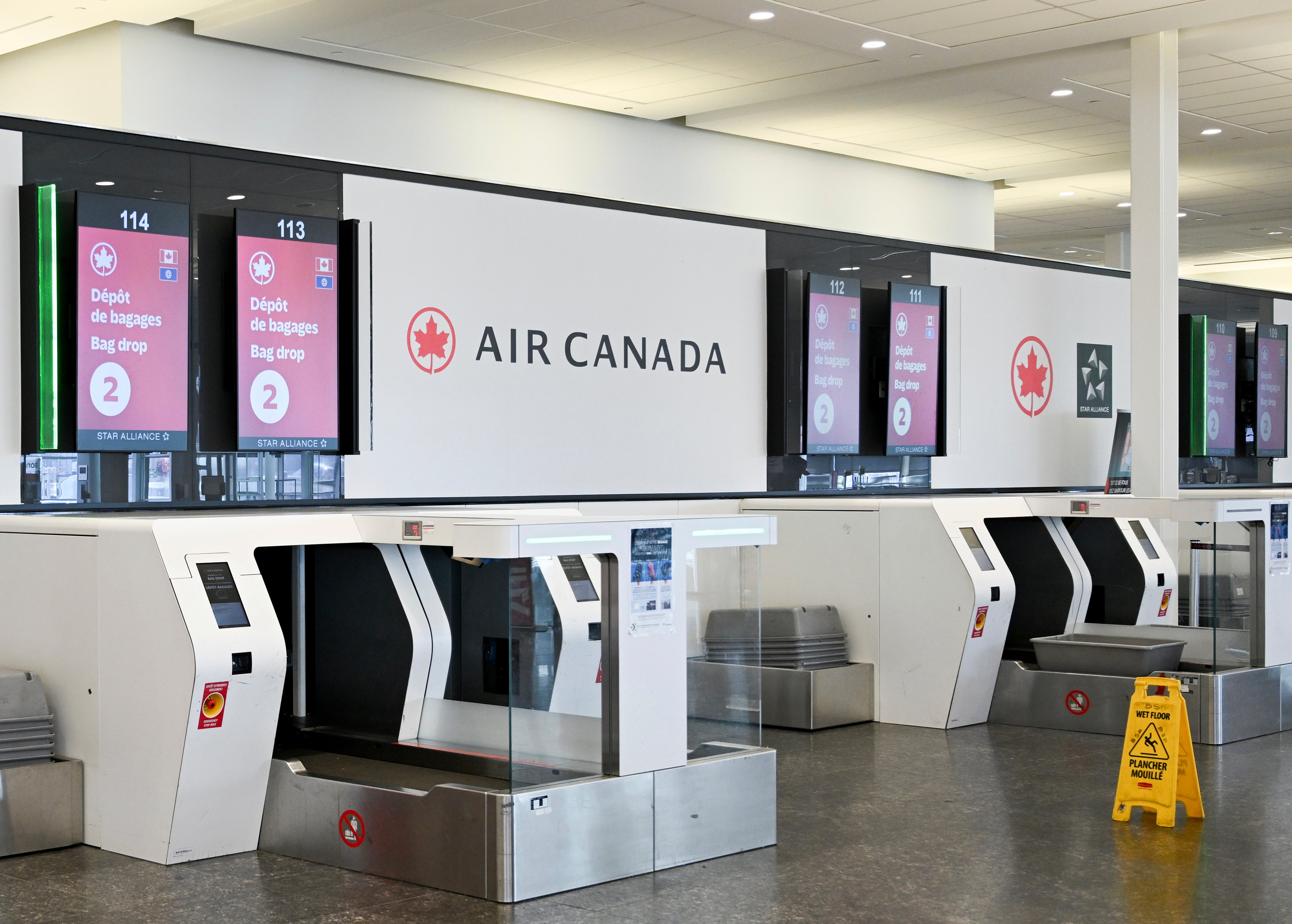 Air Canada says it is restarting flights Sunday