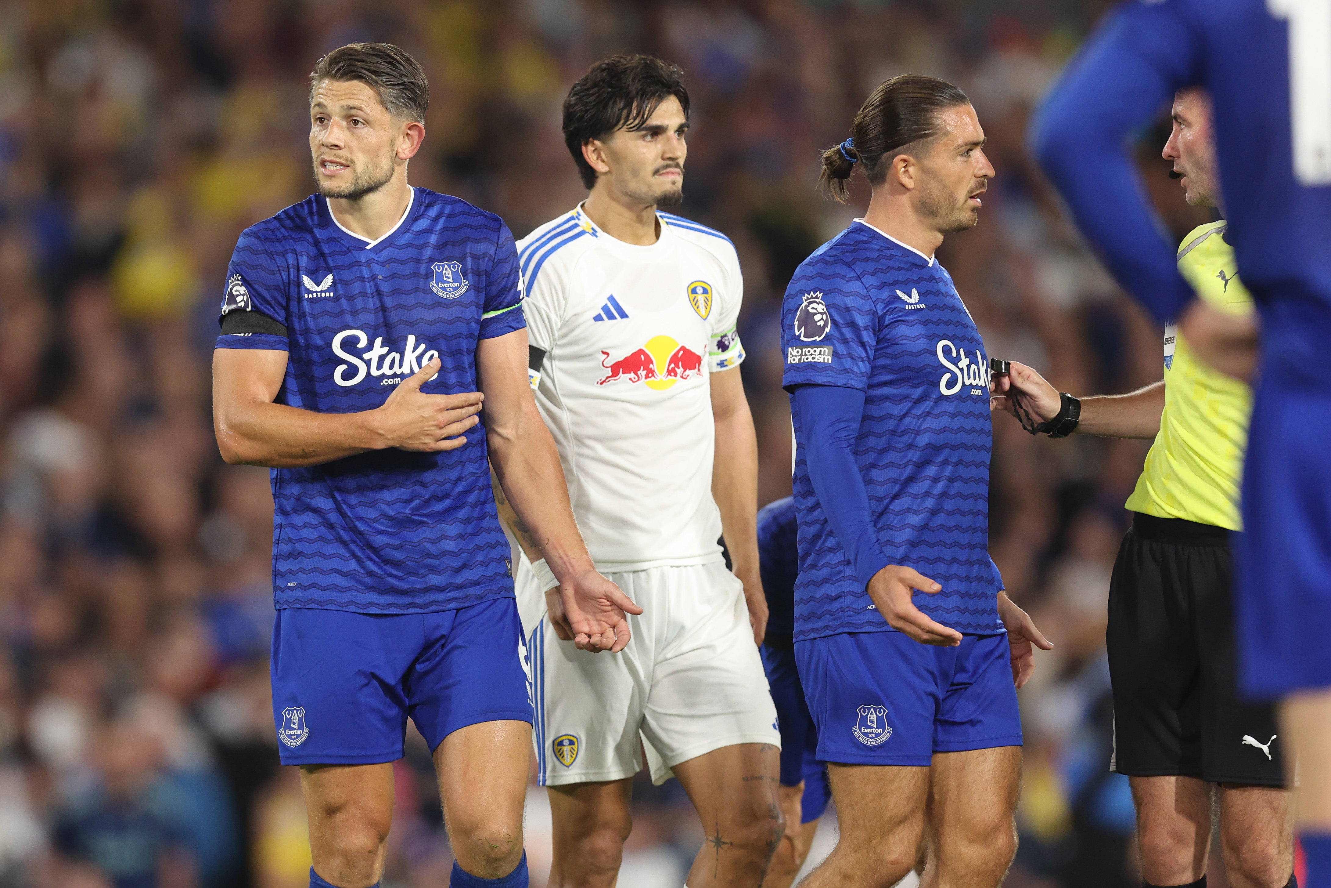 Tarkowski, vlevo, odvolává se proti rozhodnutí o trestu