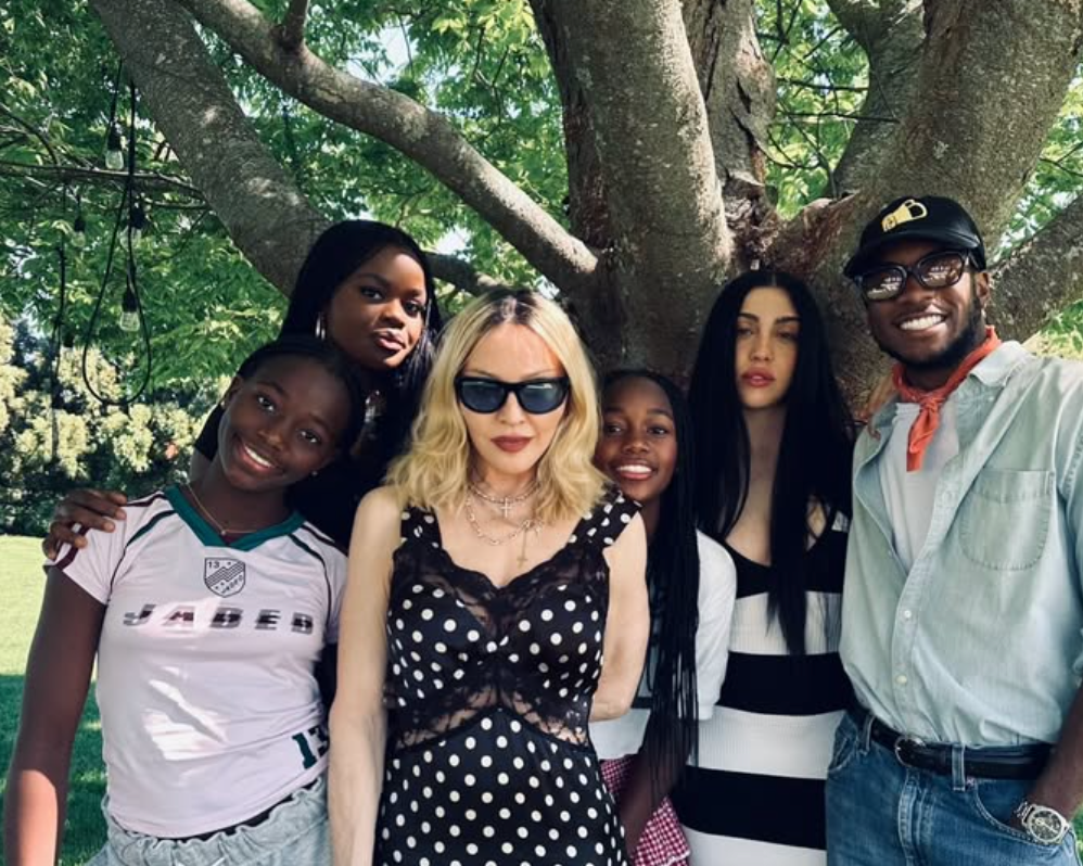 Madonna with her children Mercy, Stella, Estere, Lourdes and David