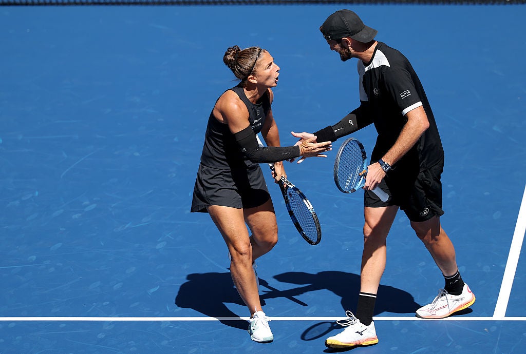 Obhájce šampionů Errani a Vavassori vypadali na třídu nad svými soupeři