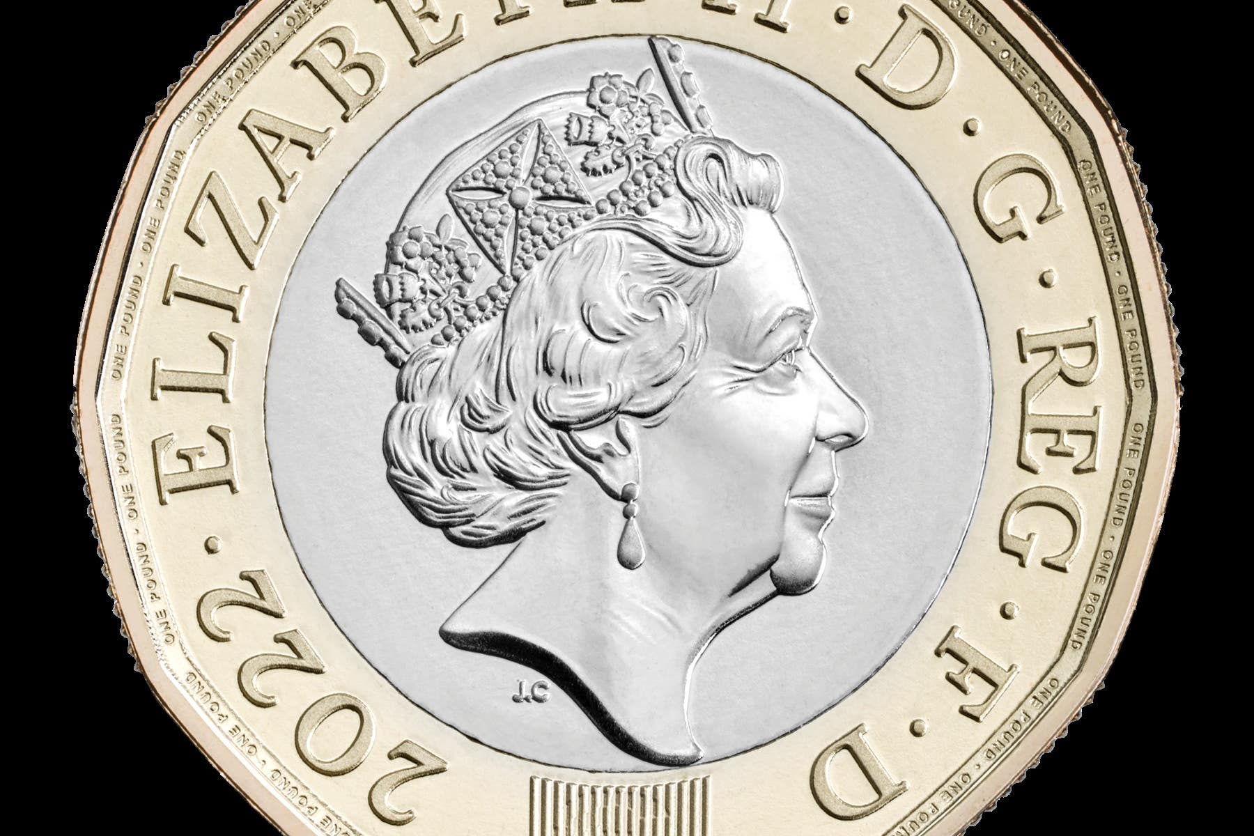 The new 2022 Queen Elizabeth II £1 coin
