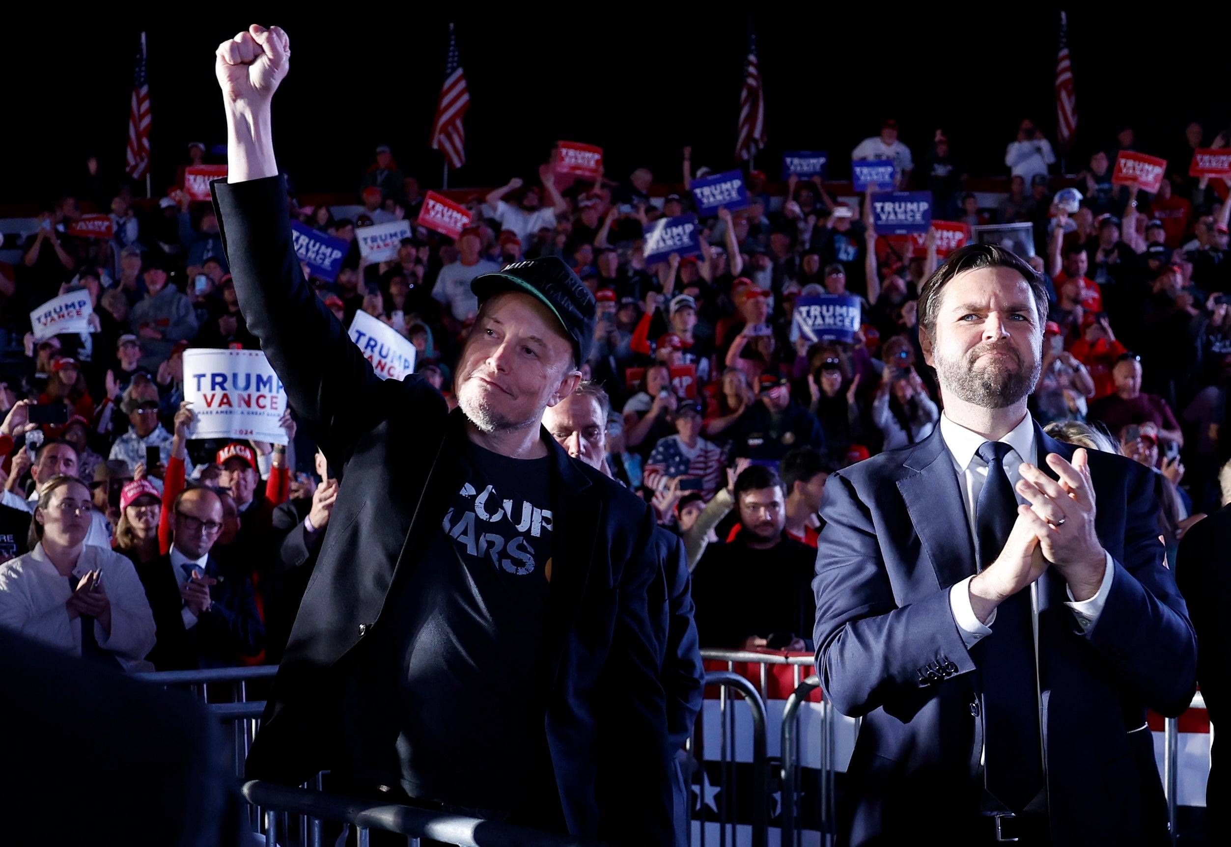 Elon Musk is reportedly already giving up on plans to launch his own political party and is instead considering backing Vice President JD Vance in 2028.