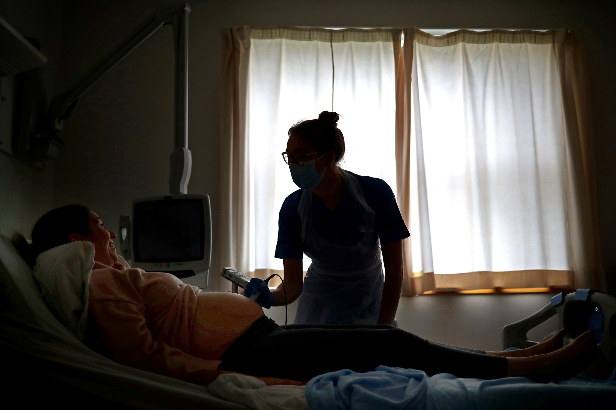 ‘No other profession is expected to stay awake, give care and concentrate for that long,’ says one midwife