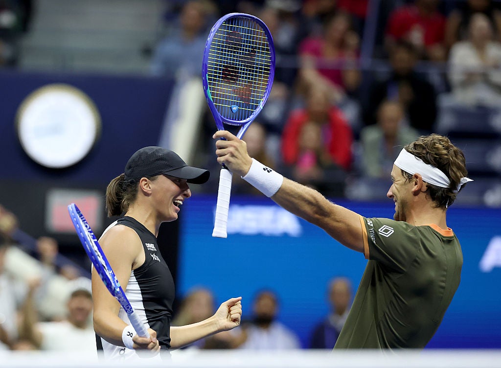 Runners-up Swiatek and Casper Ruud made a strong team