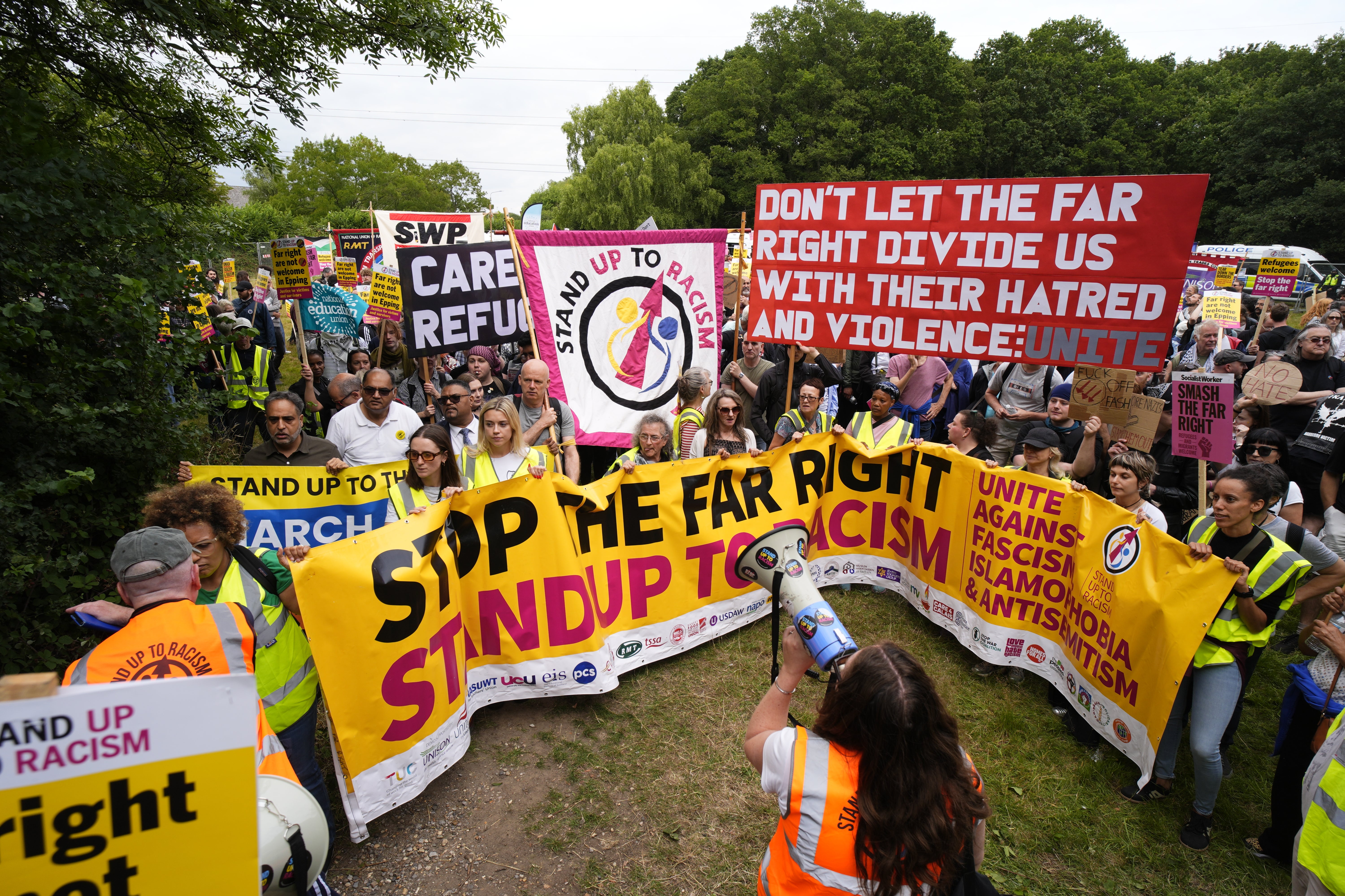 Counter-protesters have also demonstrated outside Epping’s Bell Hotel (Jordan Pettitt/PA)