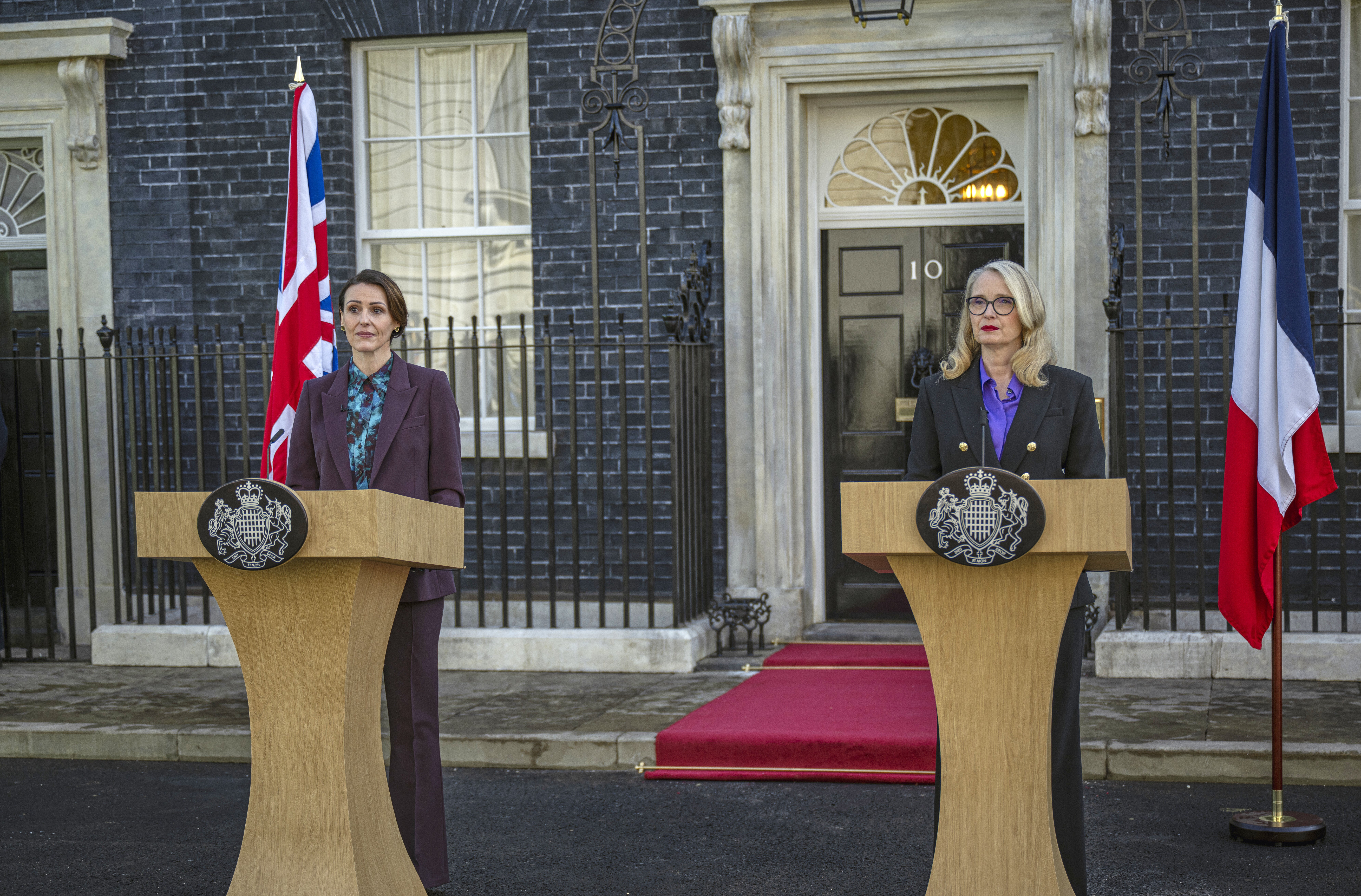 Suranne Jones, left, and Delpy in a scene from ‘Hostage’