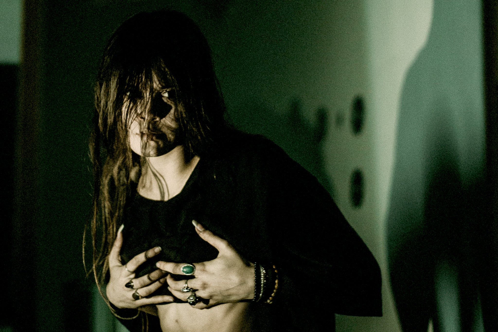 ‘Everybody has a very similar social media personality and when I joined social media for the first time it was very obvious to me,’ remarks Sofia Isella