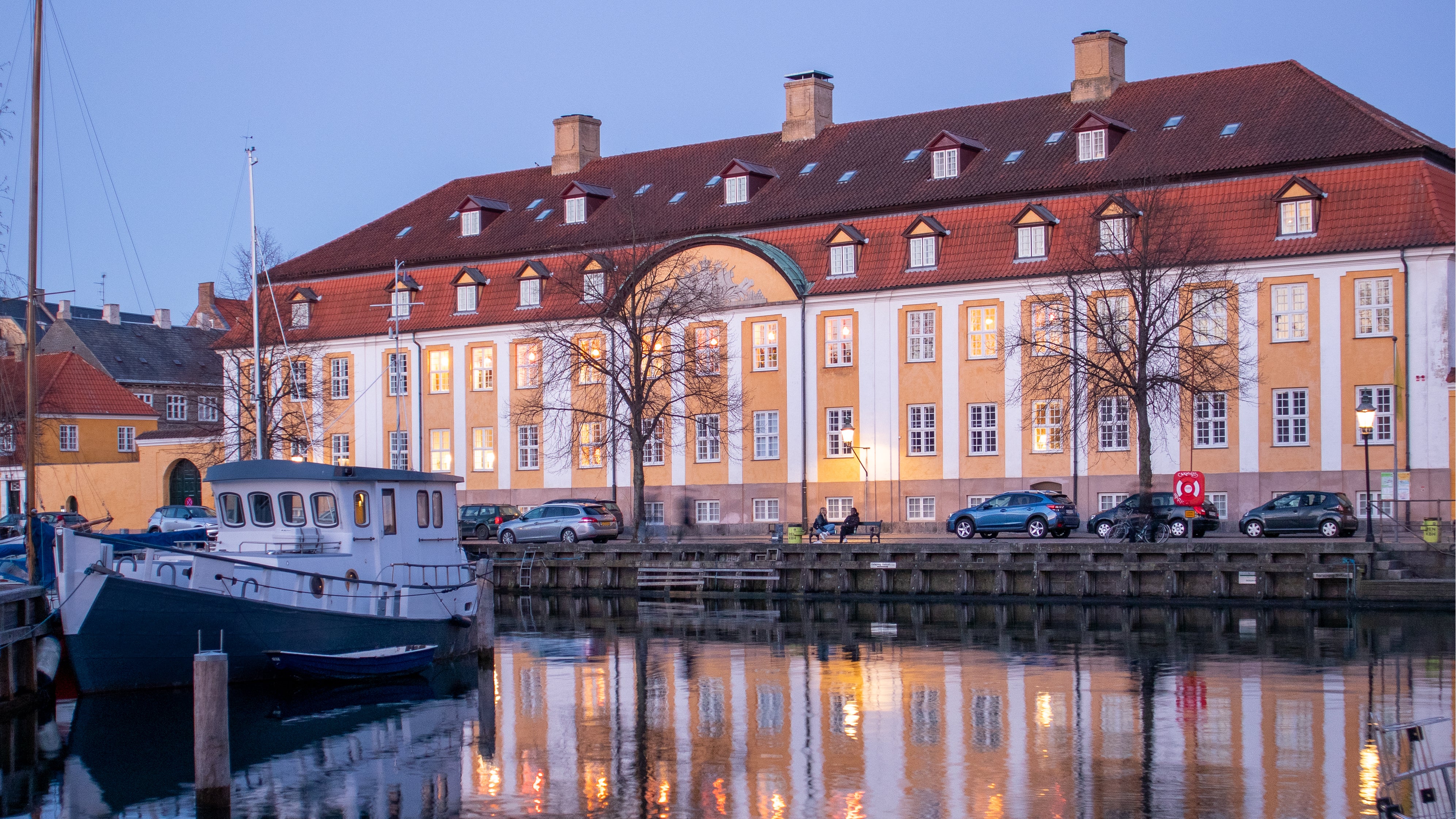 Book a family room overlooking the water at Kanalhuset