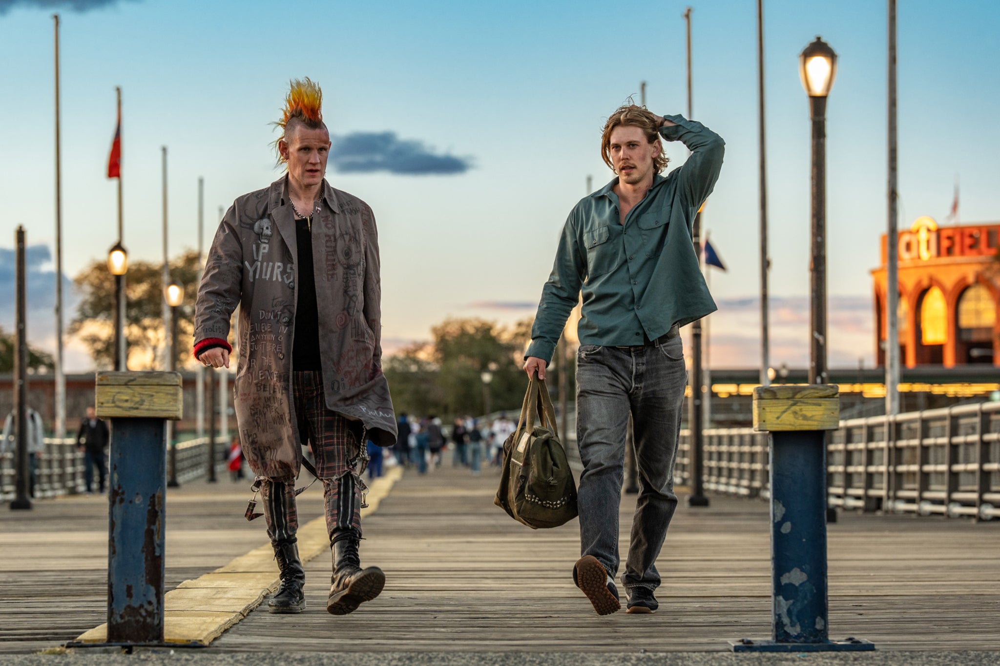 Hair-raising: Matt Smith and Austin Butler in Darren Aronofsky’s ‘Caught Stealing’