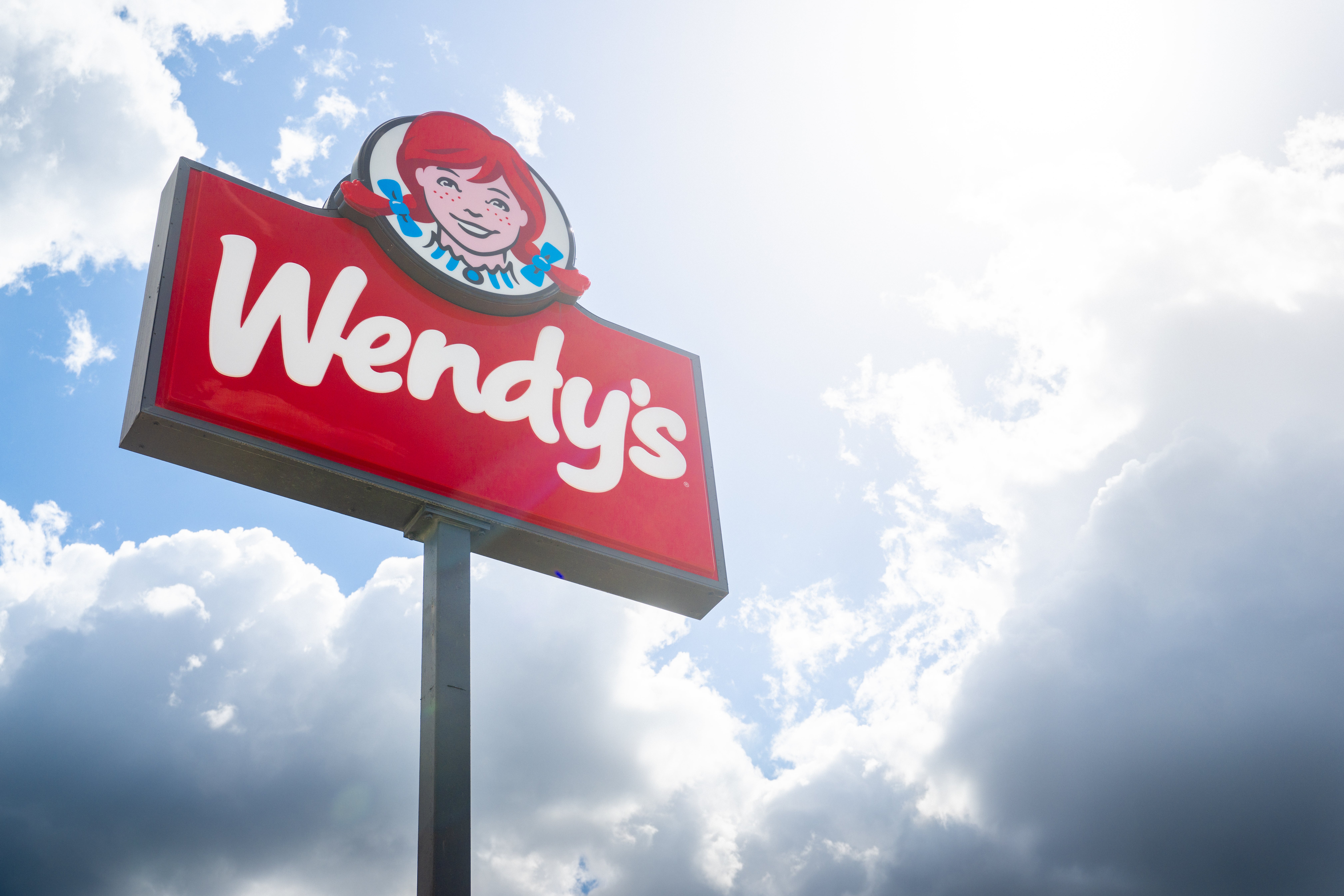A Wendy’s customer has been arrested after trying to pay for his drive-thru meal with cocaine, Colorado cops say
