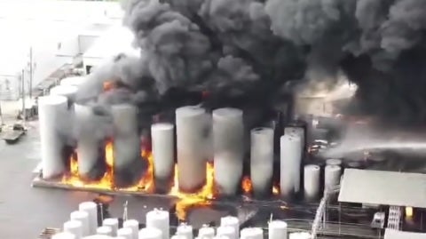 A massive explosion at a Louisiana auto supply plant has caused a huge fire and billows of black smoke to plume into the air as authorities order people to evacuate the area