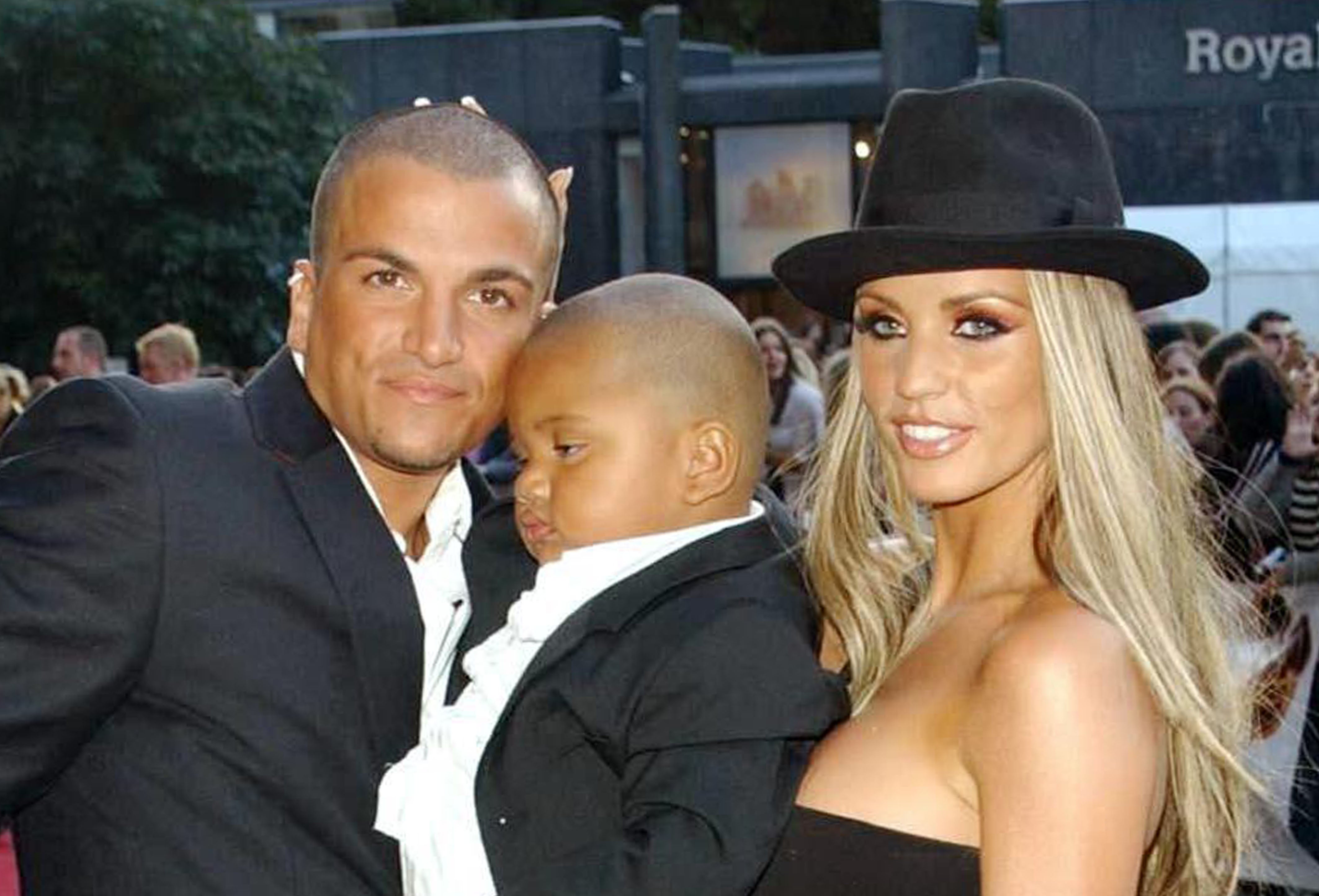 Peter Andre with Harvey and Price in 2004