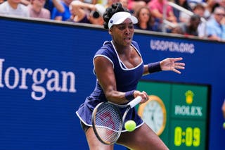 Venus Williams zasáhne forehand na Flushing Meadows (Yuki Iwamura/AP)