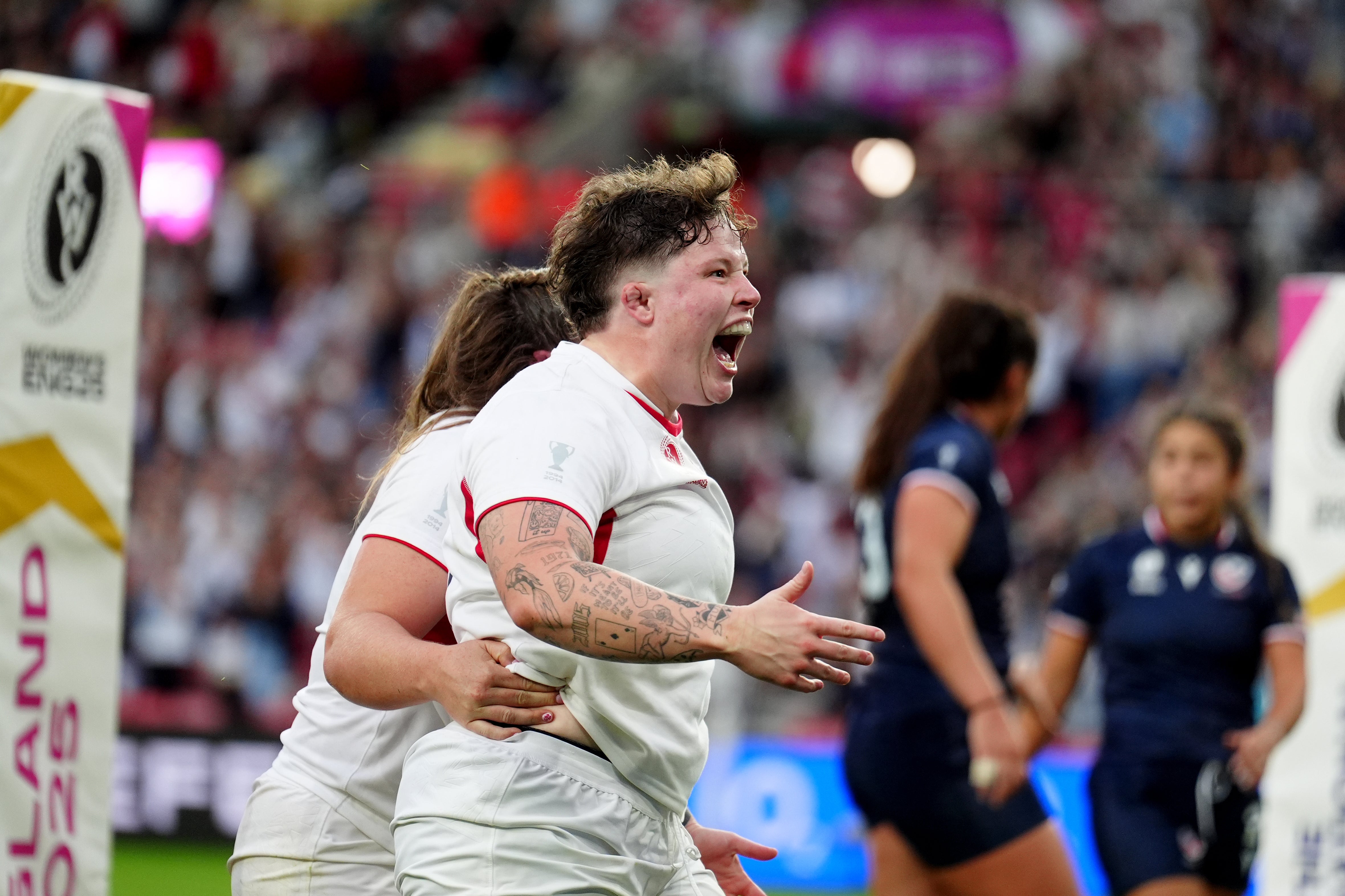 Hannah Bottermaan scored England’s second try in their 69-7 win over the USA