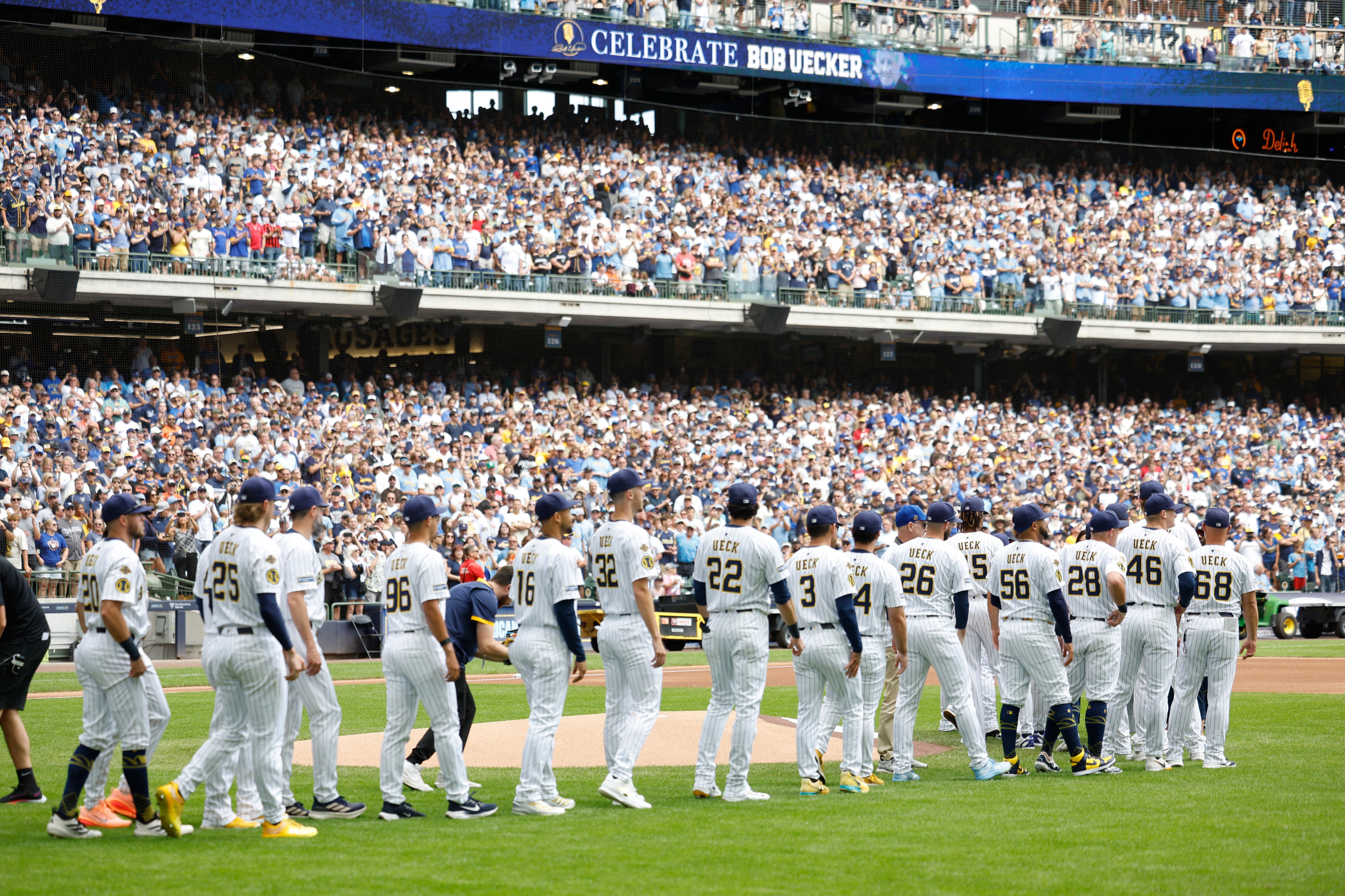Giants Brewers Baseball