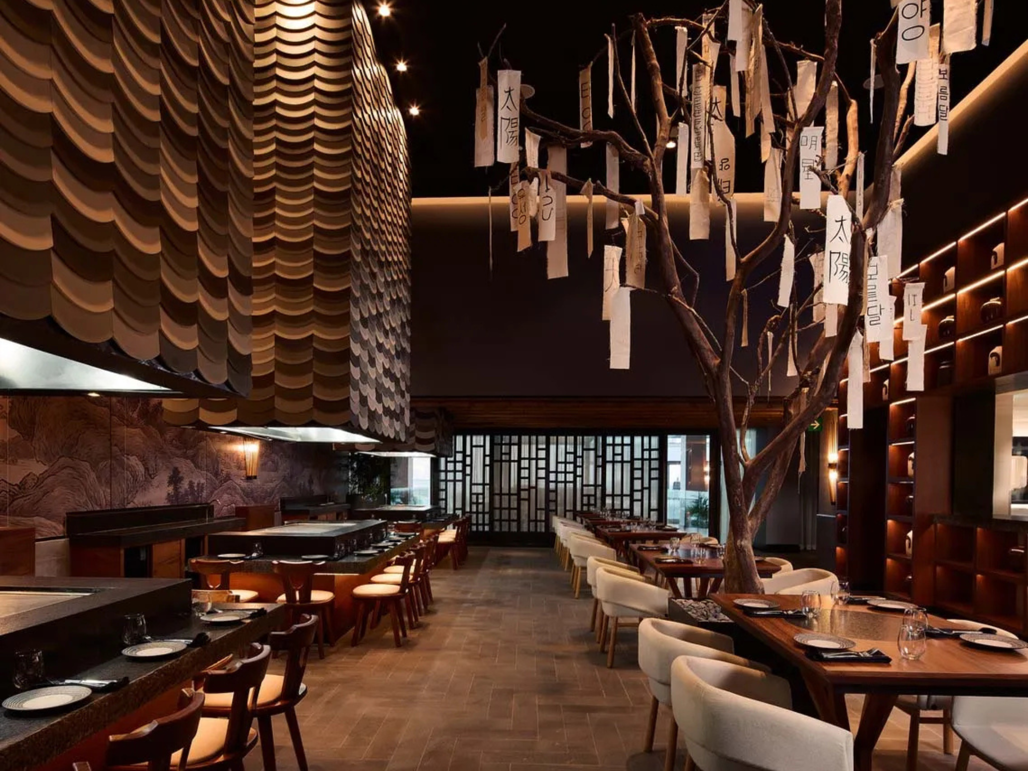 There are a total of 18 bars and restaurants to choose from scattered around the property