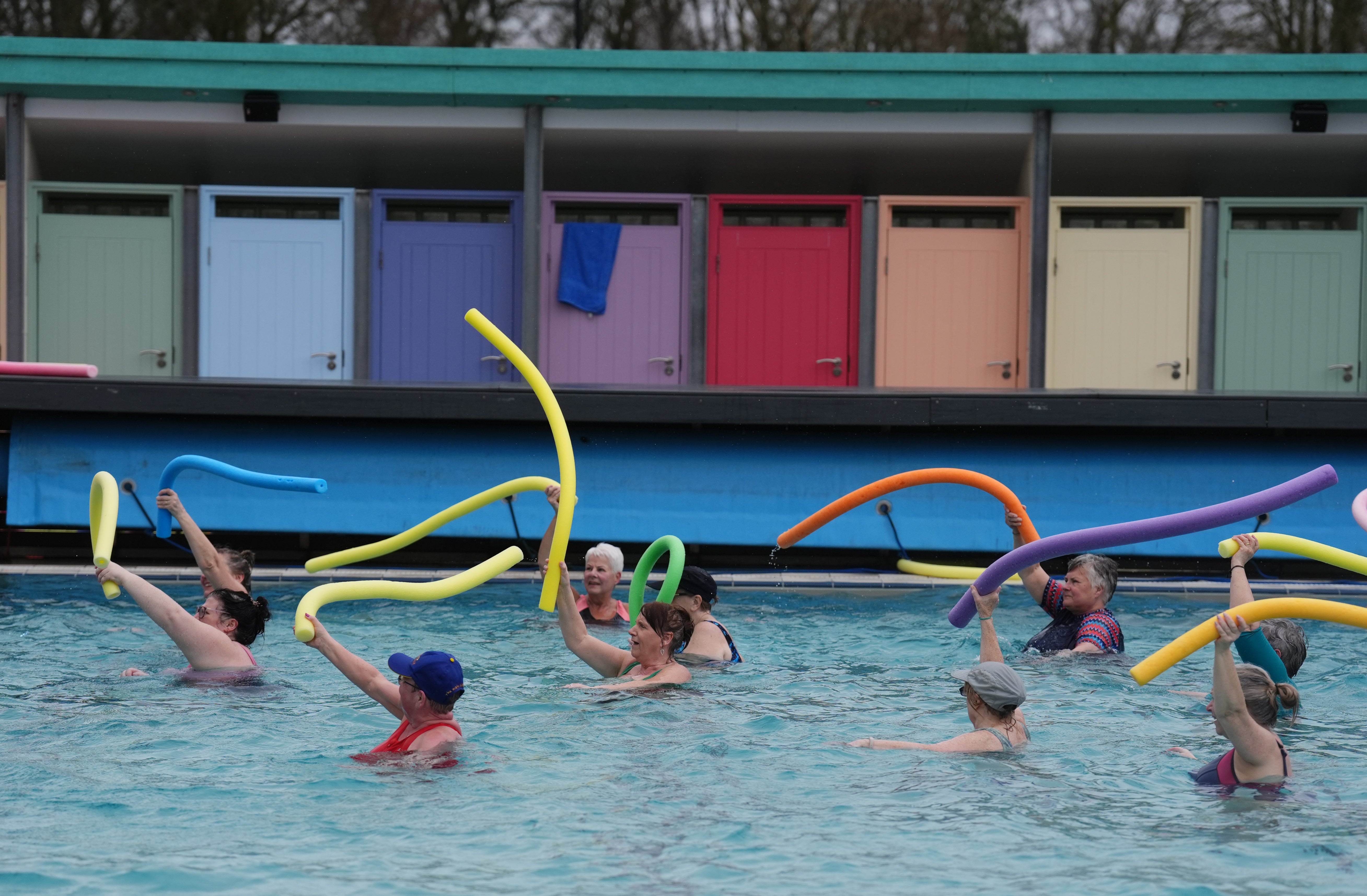 Those in the heart recovery programme underwent 12 weeks of prescribed exercise