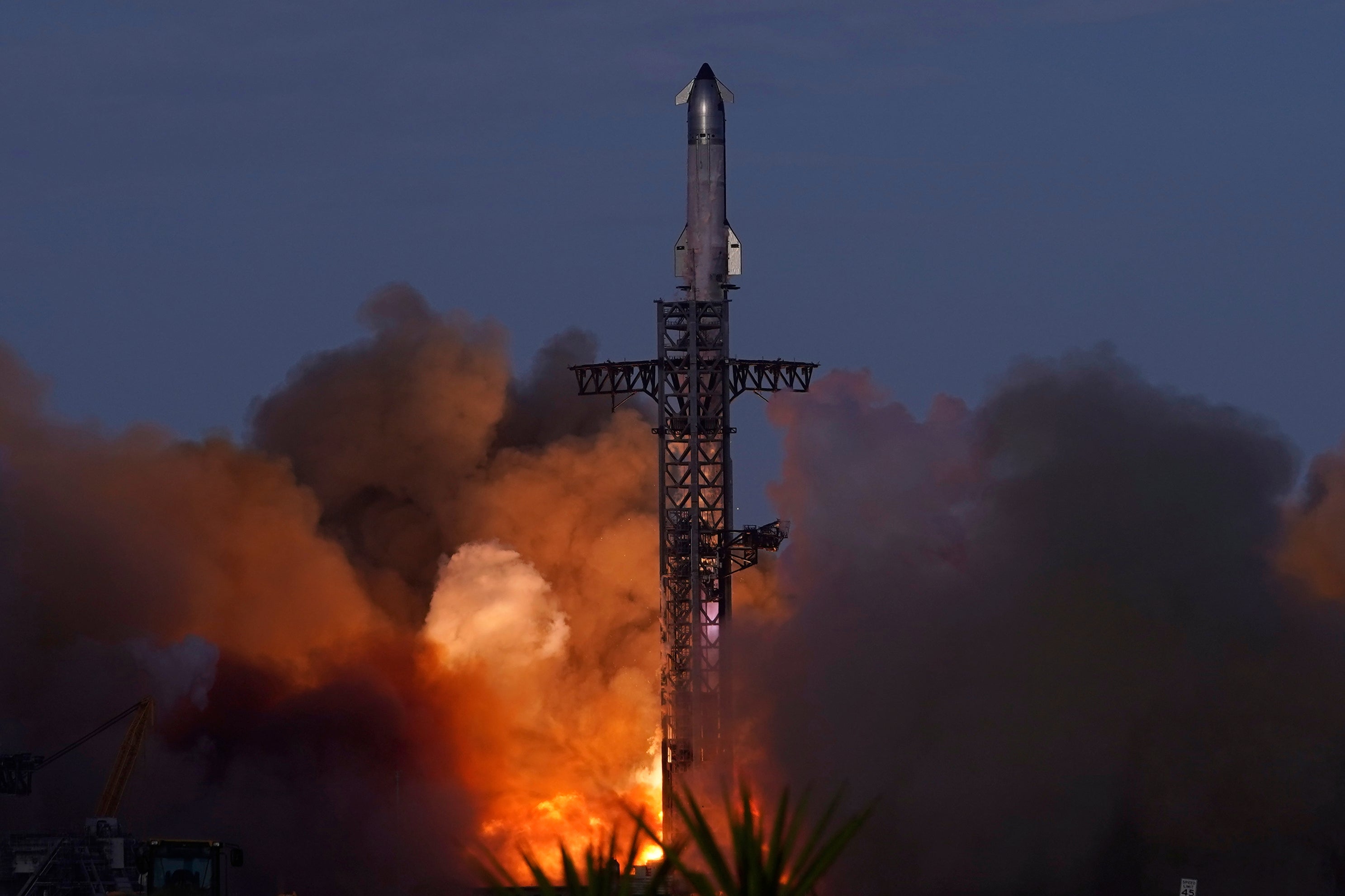 Elon Musk’s Starship mega rocket blasted off from the Starbase launch site in South Texas just after 6:30 p.m. before deploying a test payload of eight dummy satellites into space. It then coasted through space for around an hour before coming down as planned in the Indian Ocean