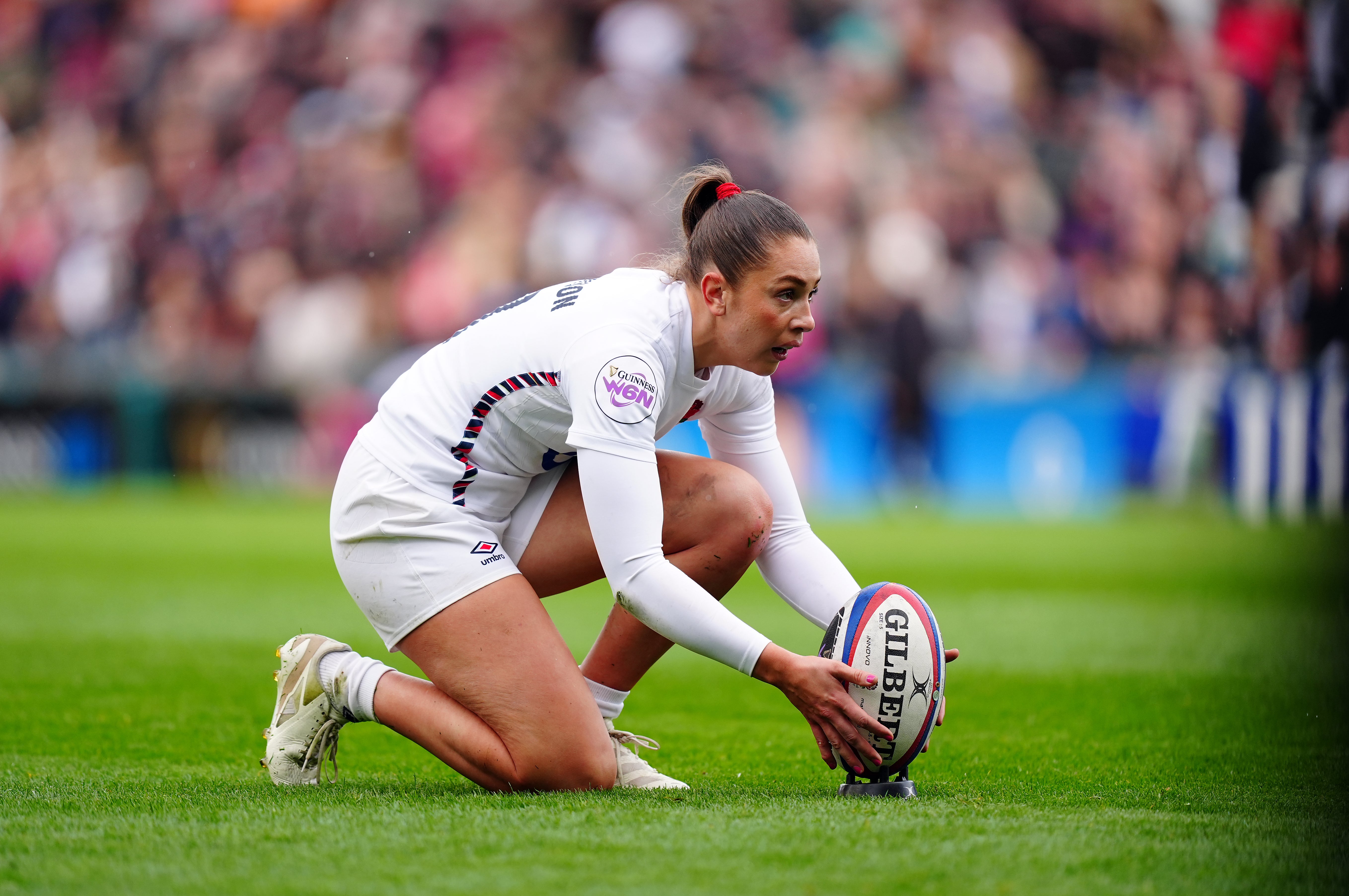 Holly Aitchison začíná na Fly Half pro Anglii proti Skotsku