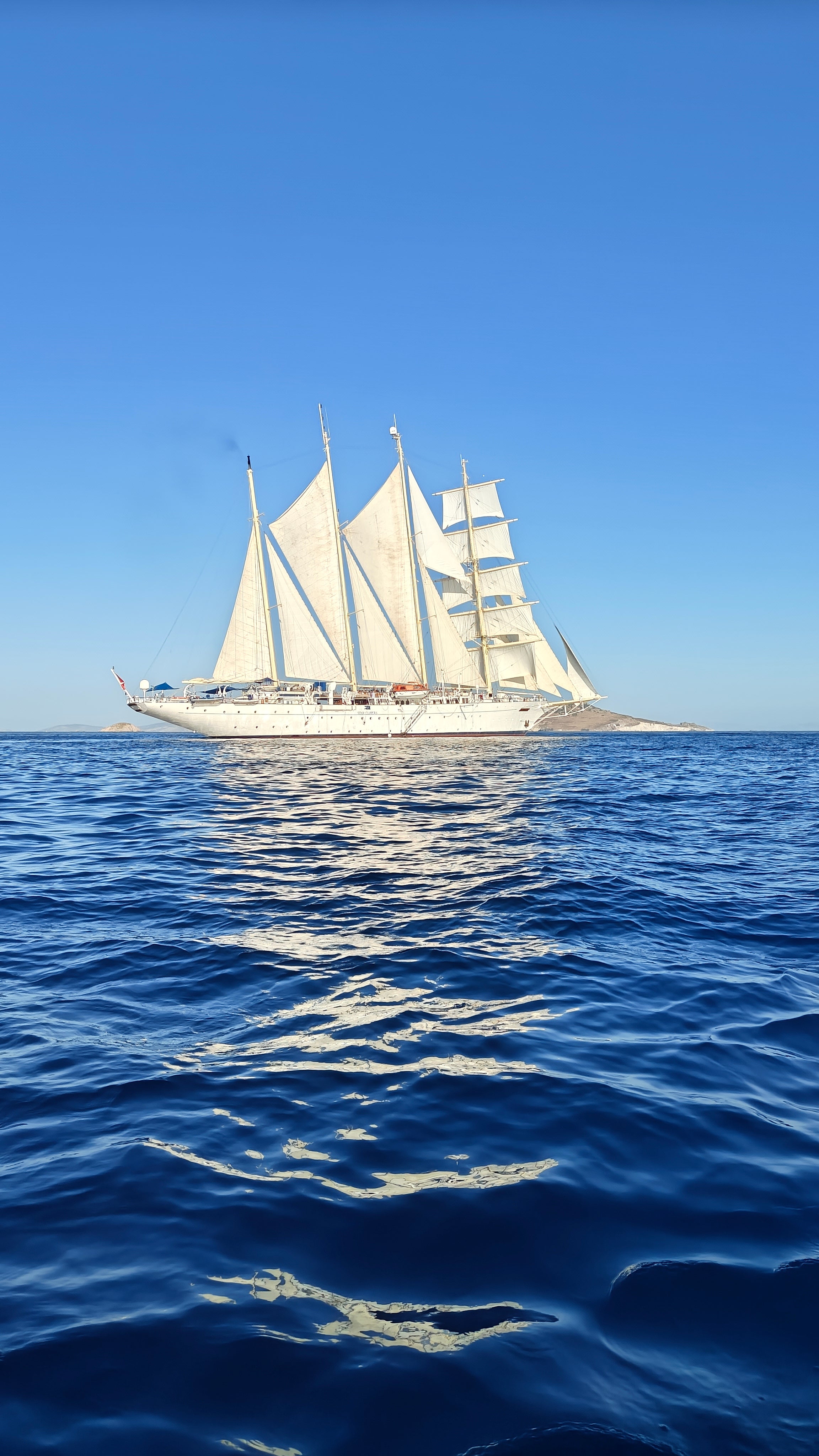 Picture perfect: Star Clipper shines in the Aegean Sea