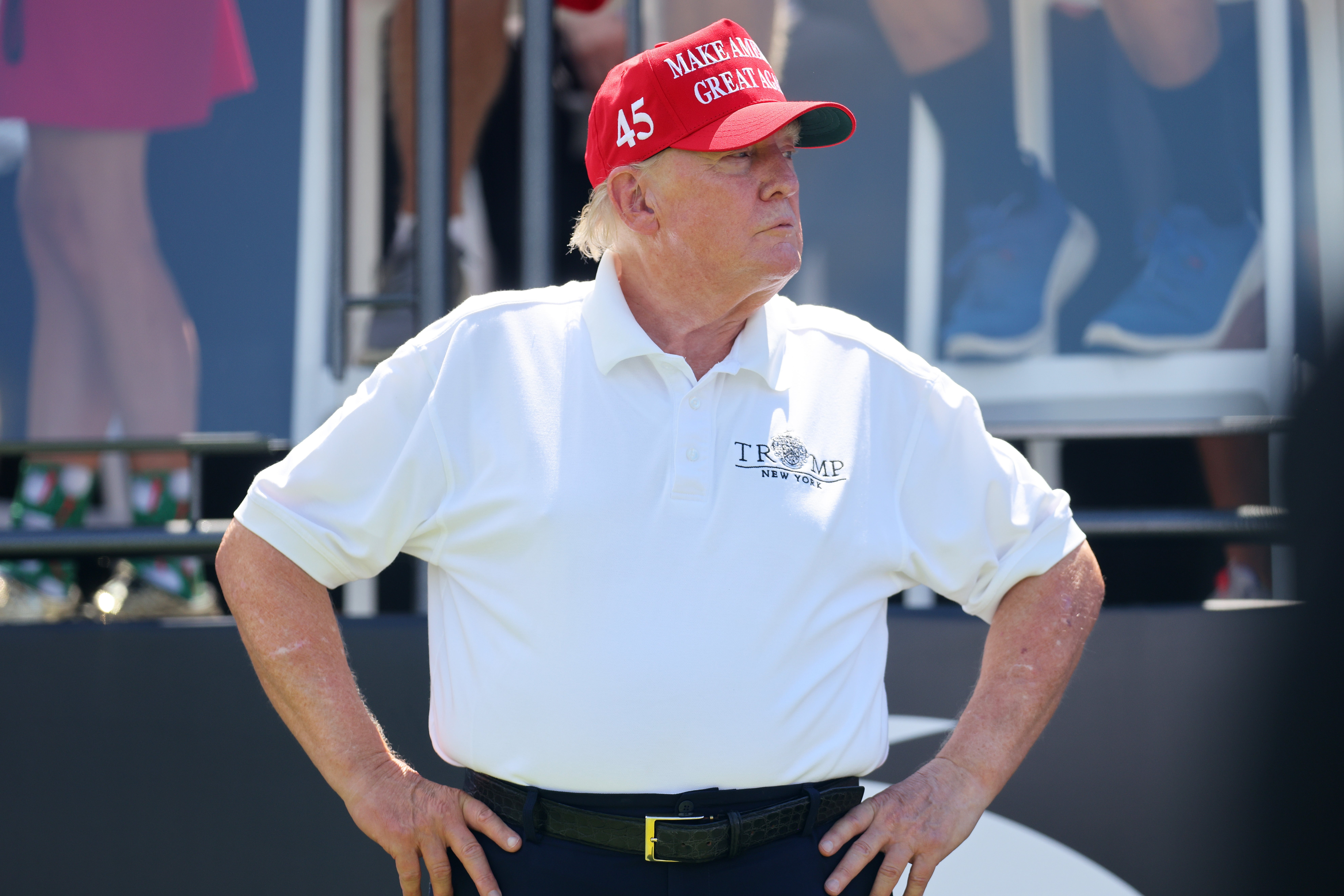 President Donald Trump’s New Jersey golf clubs are in a battle with state alcohol regulators over their liquor licenses