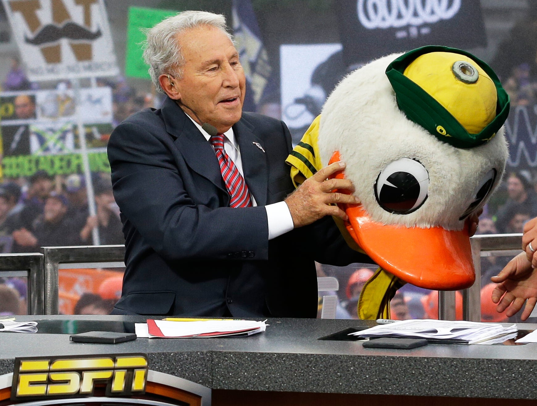 Lee Corso's emotional farewell: His final 'College GameDay' at Ohio State holds special significance