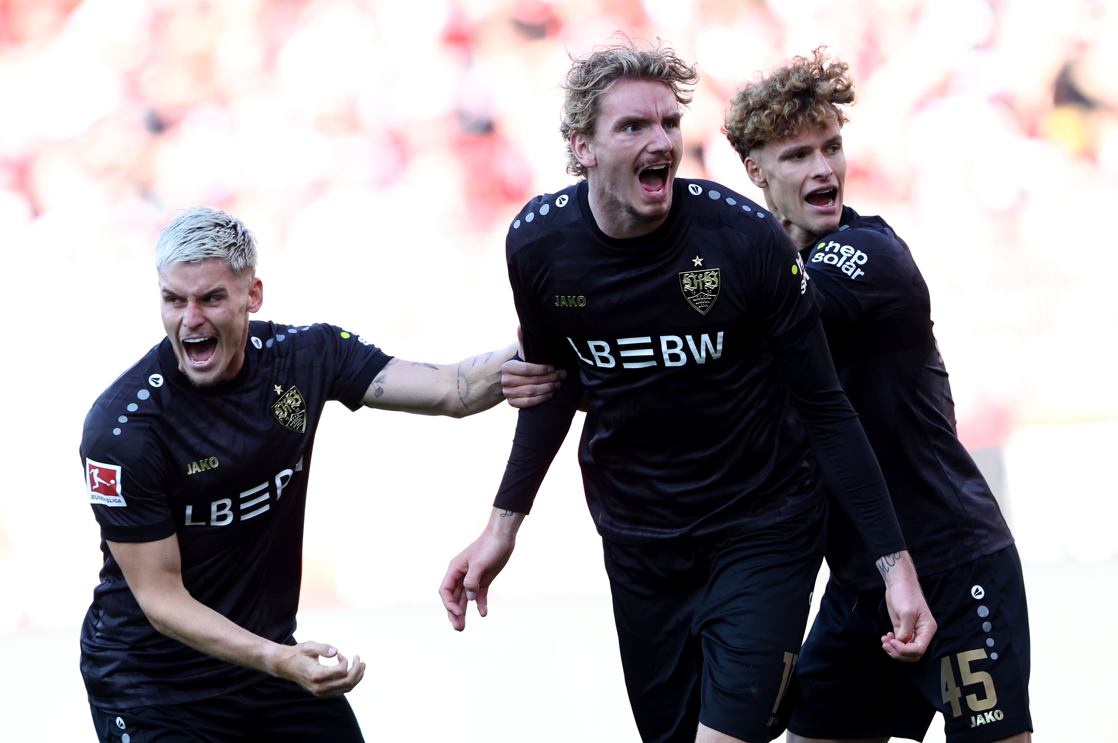 Woltemade of VfB Stuttgart celebrates