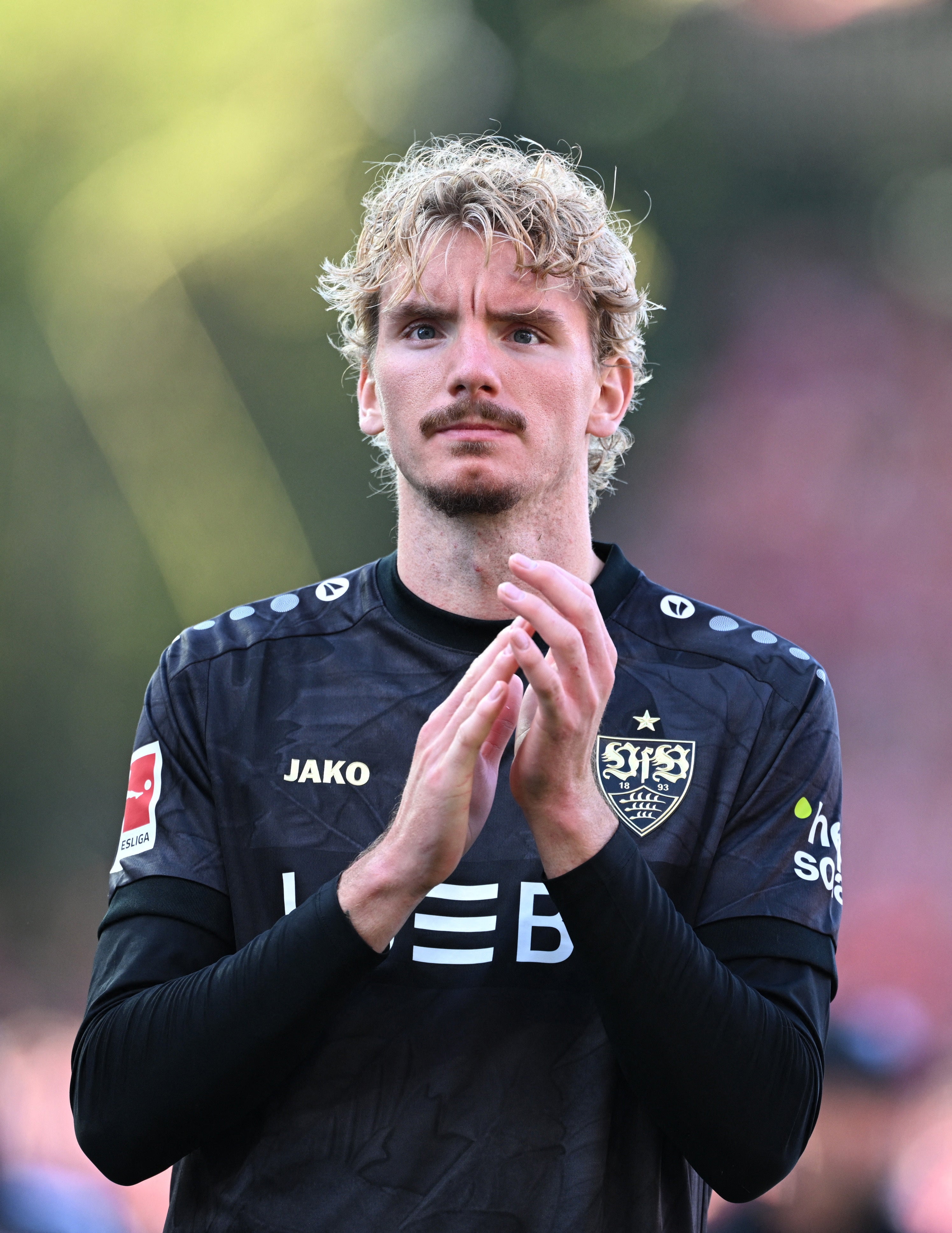 Eddie Howe gives ‘positive’ Nick Woltemade update as Newcastle close in on new striker