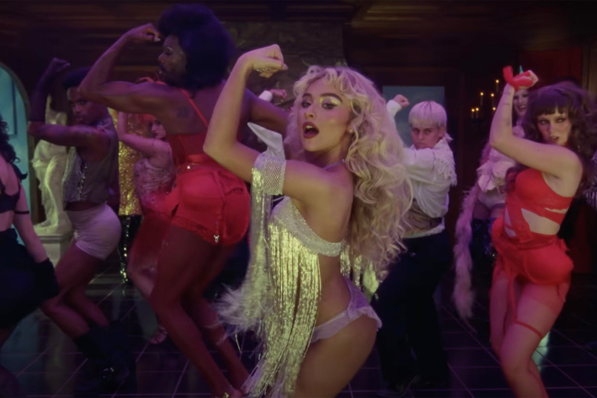 Sabrina Carpenter in her video for new single ‘Taste’