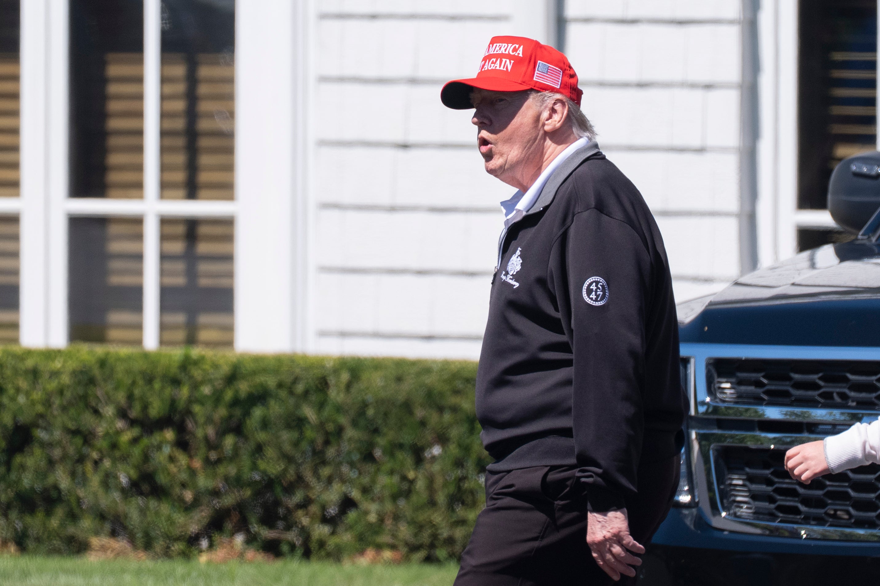Trump golf club member inadvertently was able to get Glock handgun into facility despite Secret Service security, then alerted officials to the accidental breach