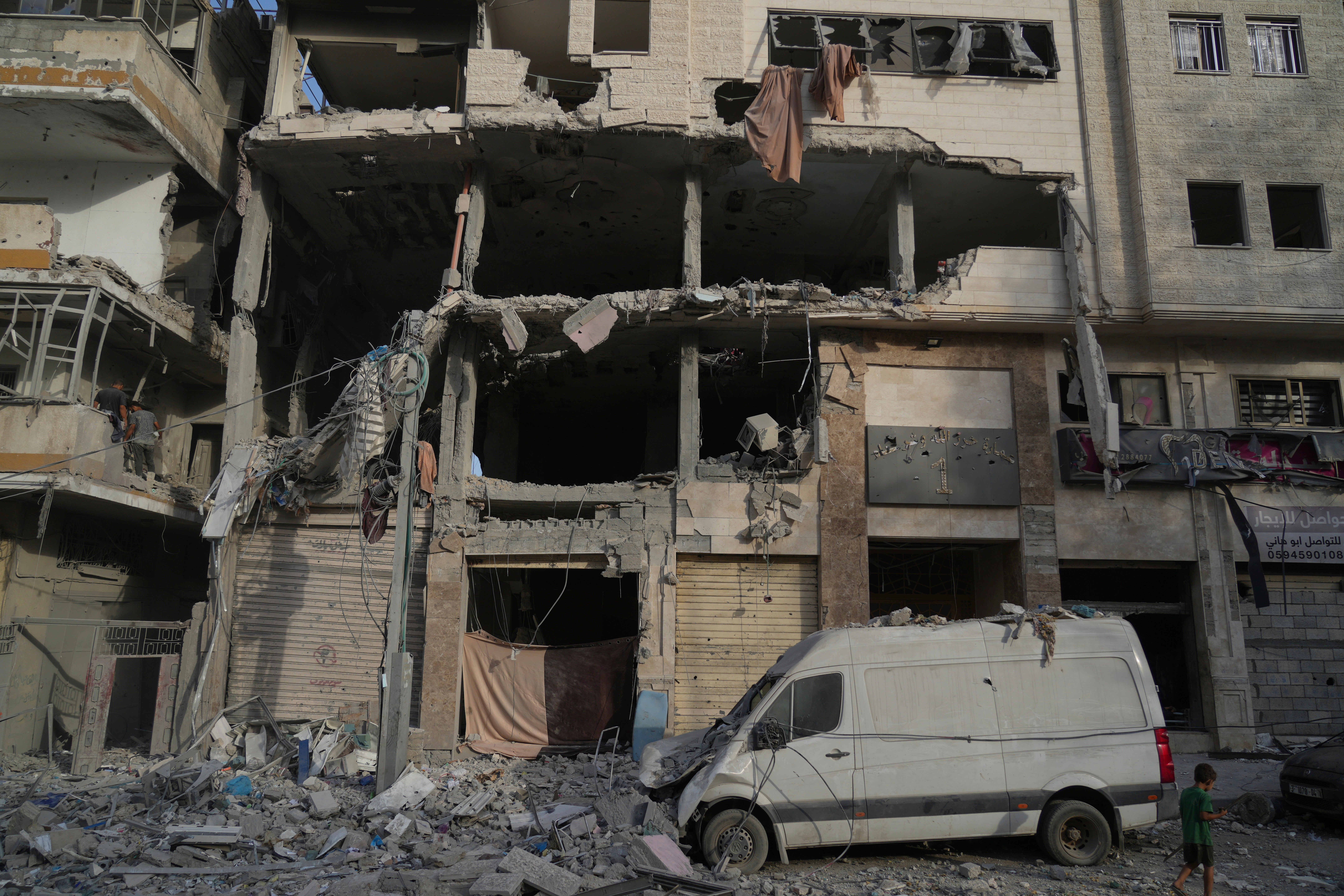 Palestinian health authorities said further Israeli airstrikes and shelling across the Gaza Strip had killed at least 100 people on Tuesday